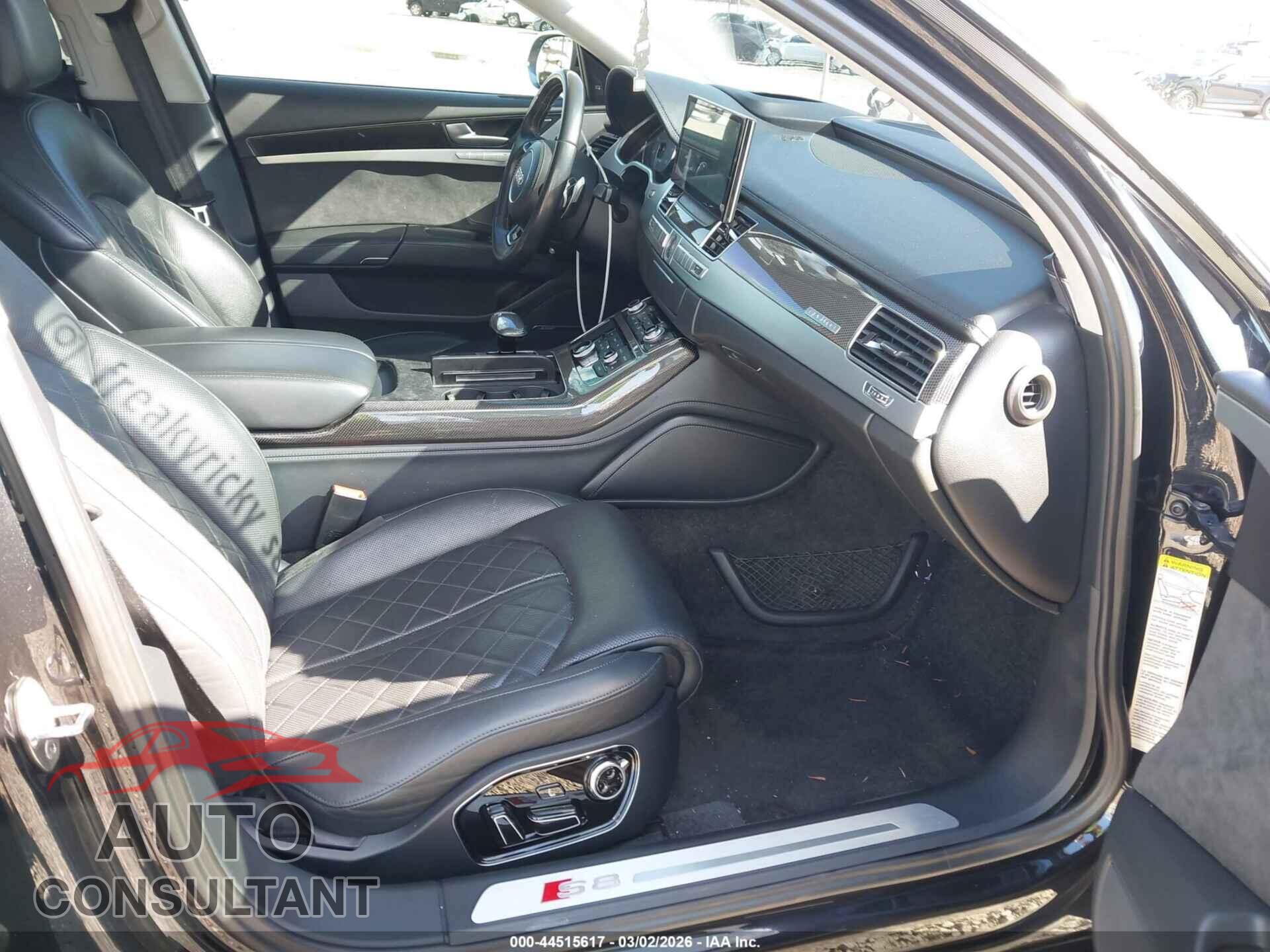 AUDI S8 2015 - WAUK2AFD1FN011200