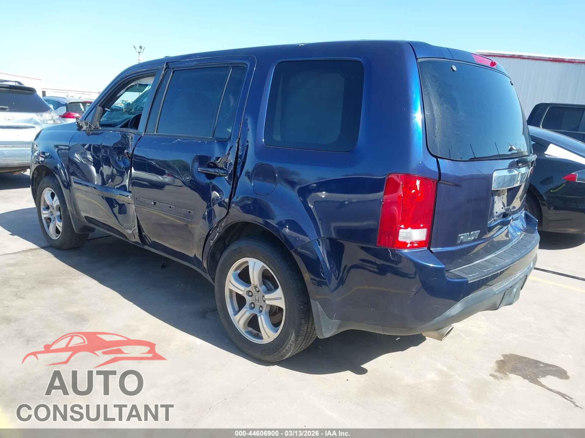 HONDA PILOT 2015 - 5FNYF3H53FB010101