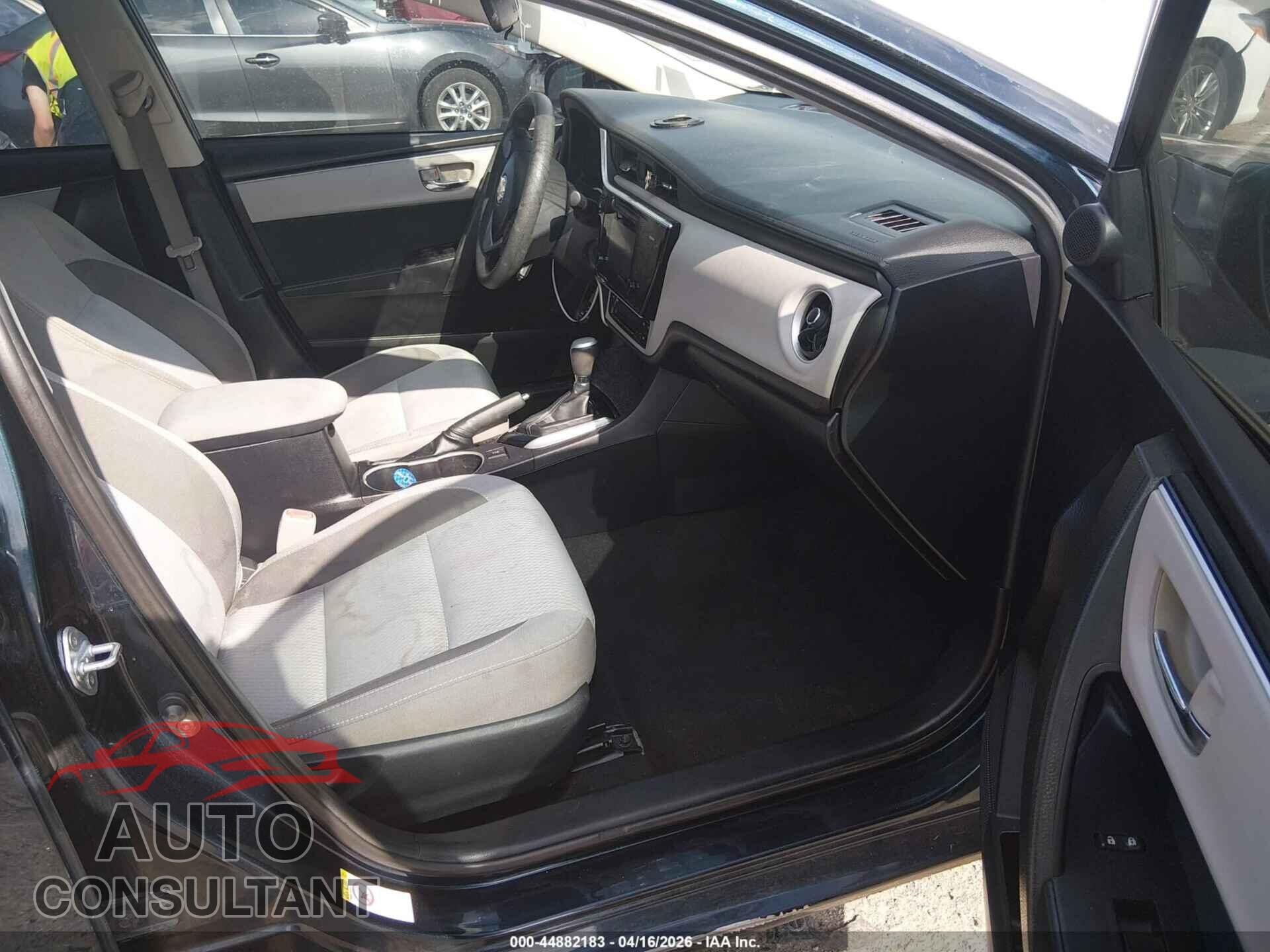 TOYOTA COROLLA 2017 - 2T1BURHE1HC849511