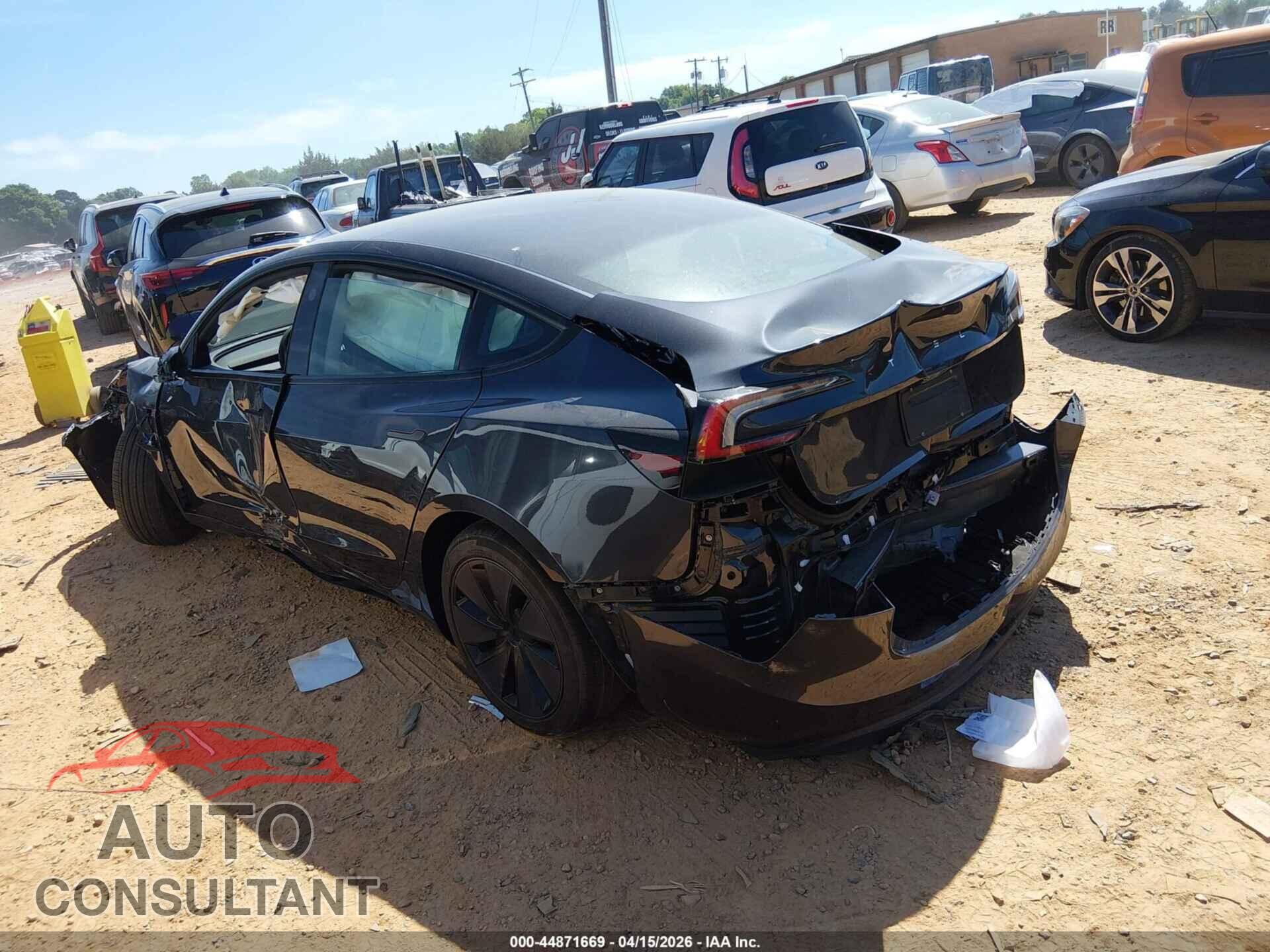 TESLA MODEL 3 2025 - 5YJ3E1EA8SF055953