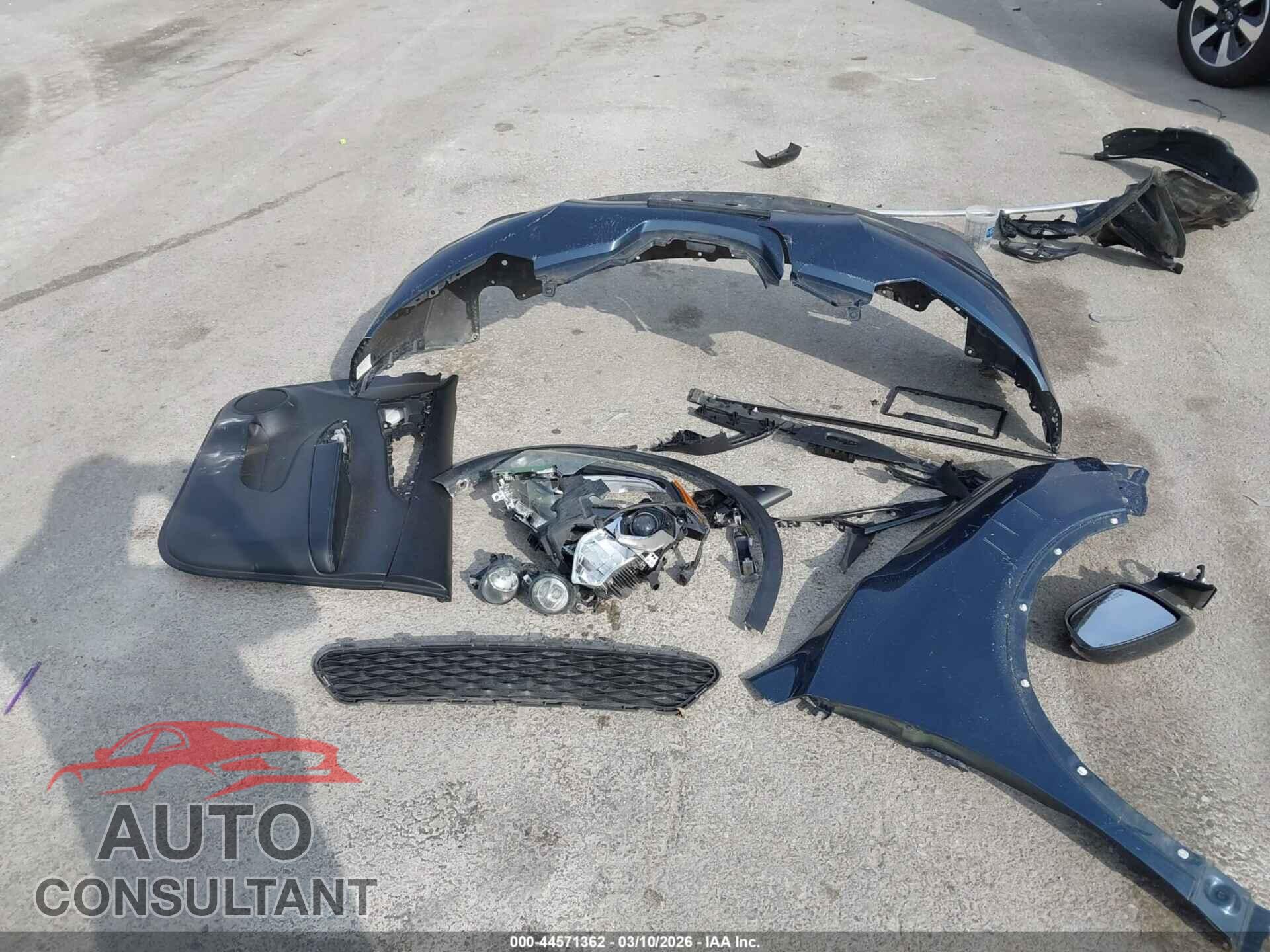 NISSAN ROGUE 2015 - 5N1AT2MVXFC856003