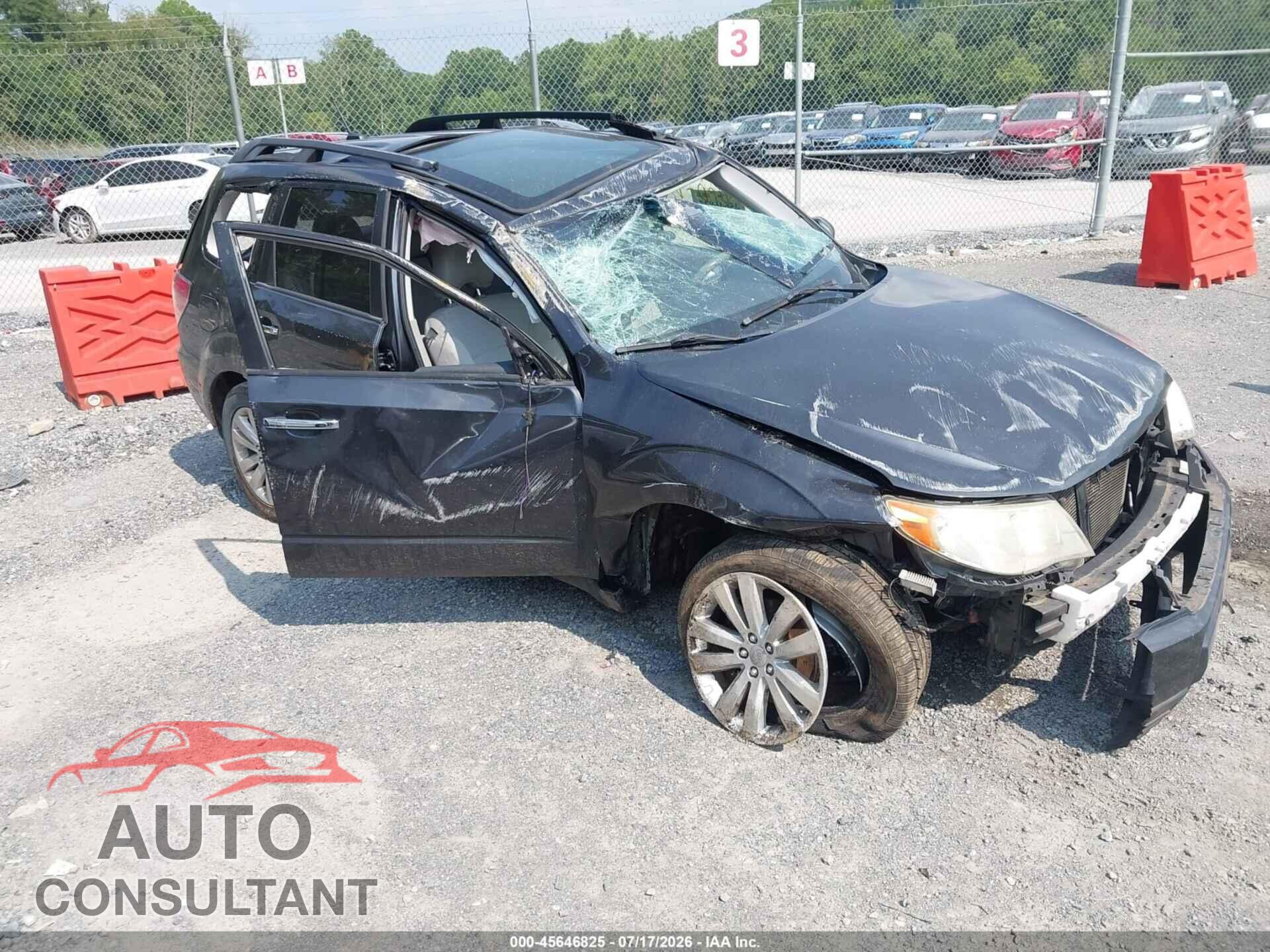 SUBARU FORESTER 2013 - JF2SHADC8DH410193