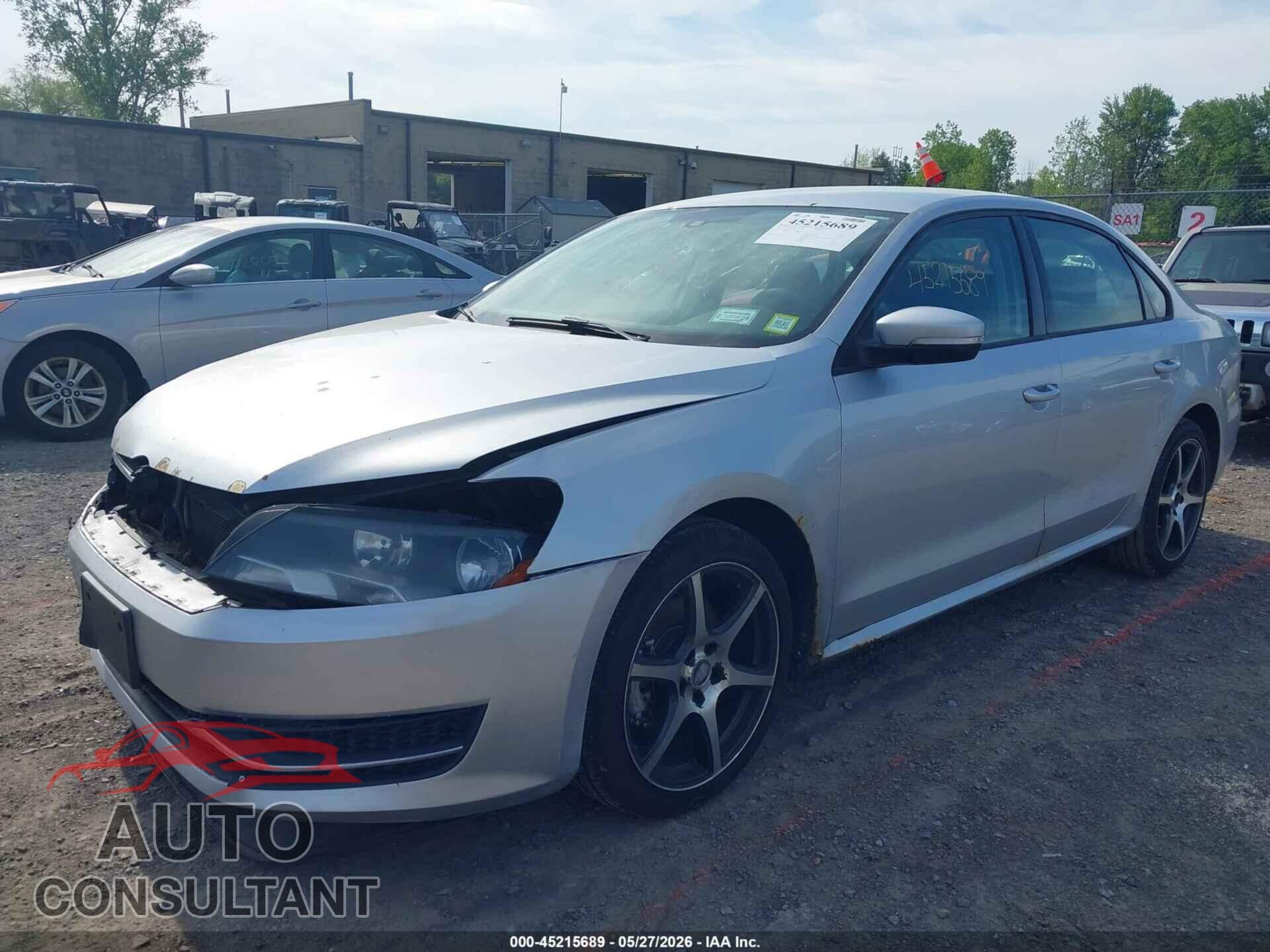 VOLKSWAGEN PASSAT 2013 - 1VWAP7A32DC077259