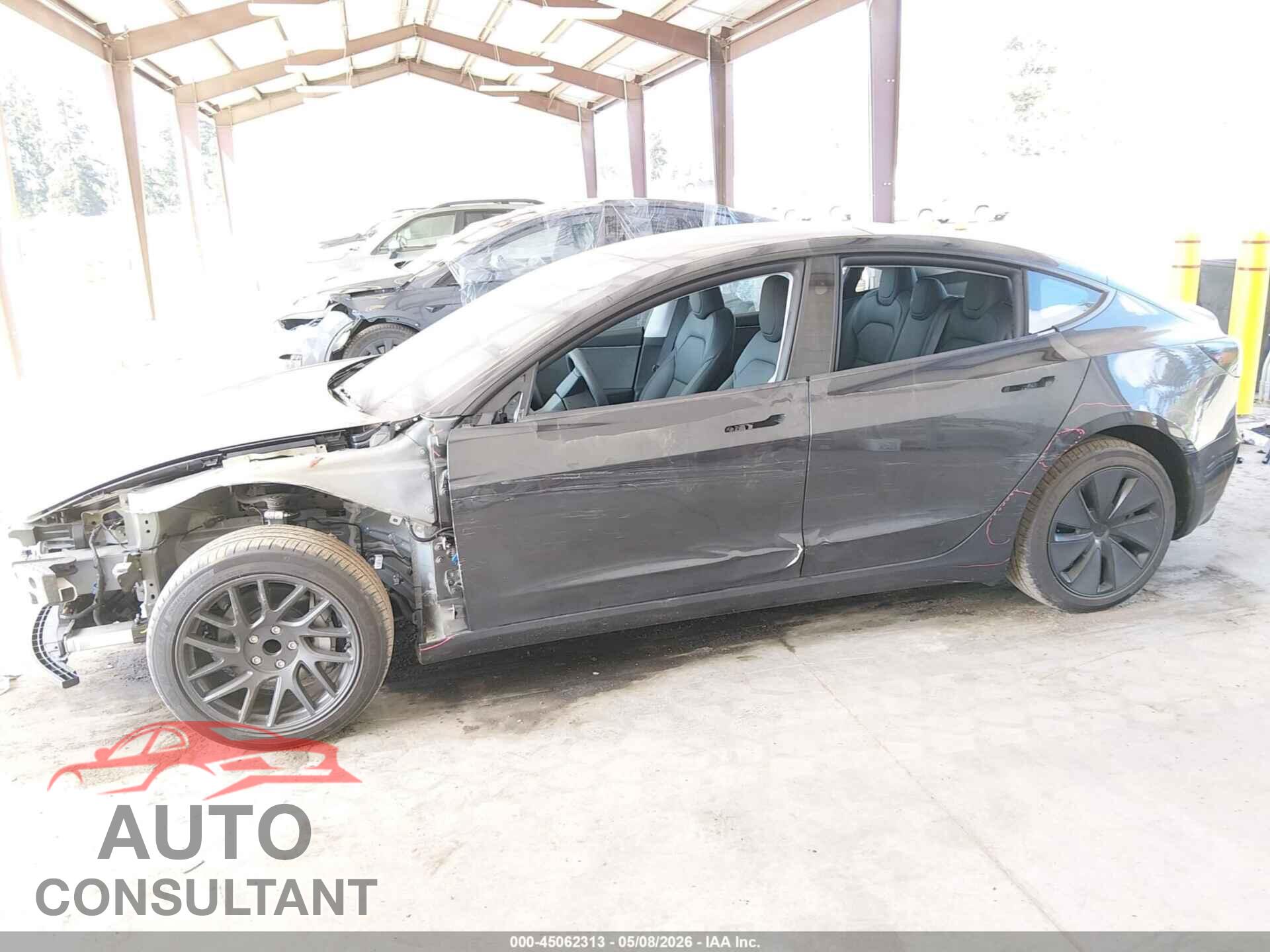 TESLA MODEL 3 2025 - 5YJ3E1EA7SF042076