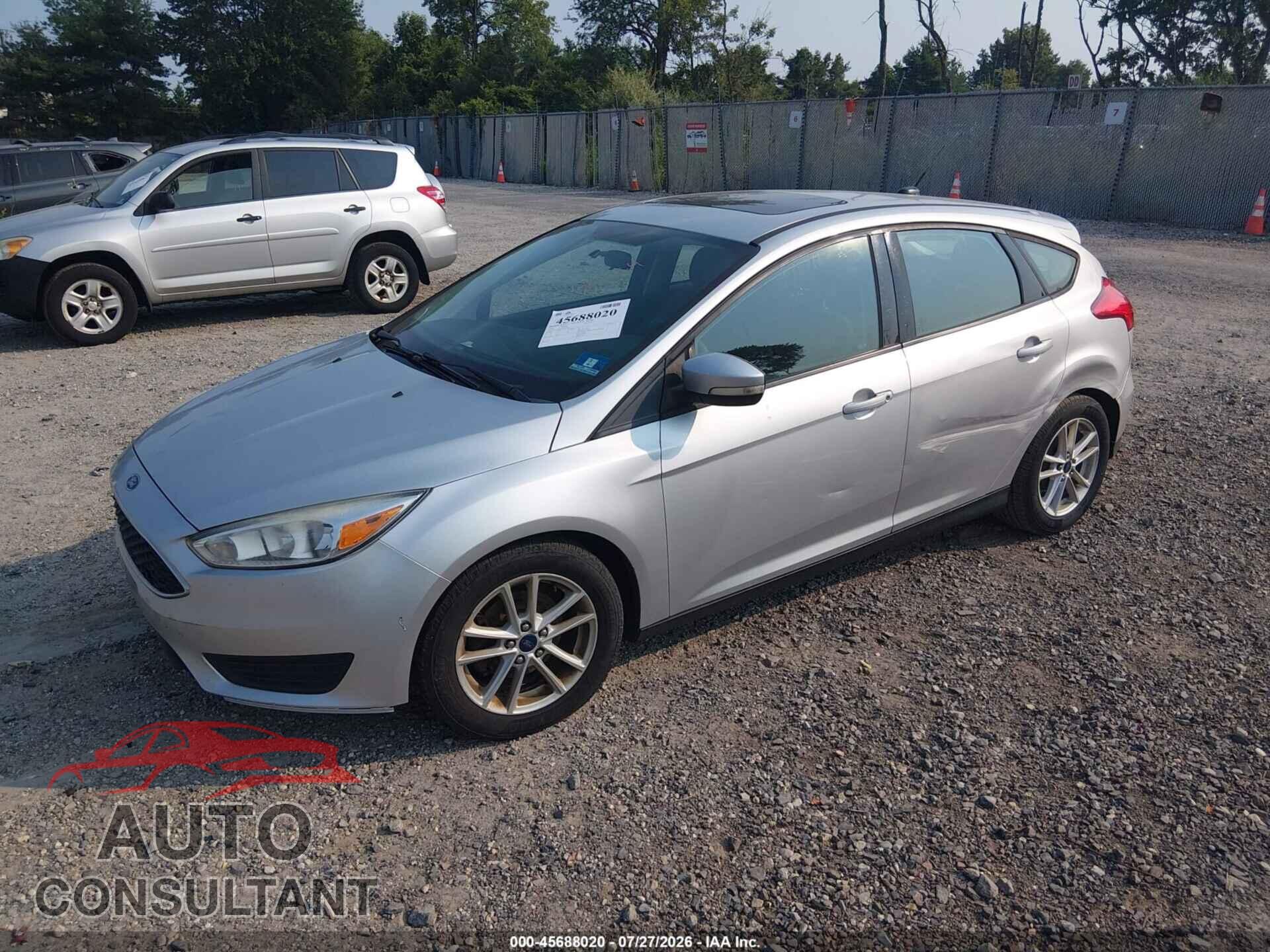 FORD FOCUS 2016 - 1FADP3K22GL263540