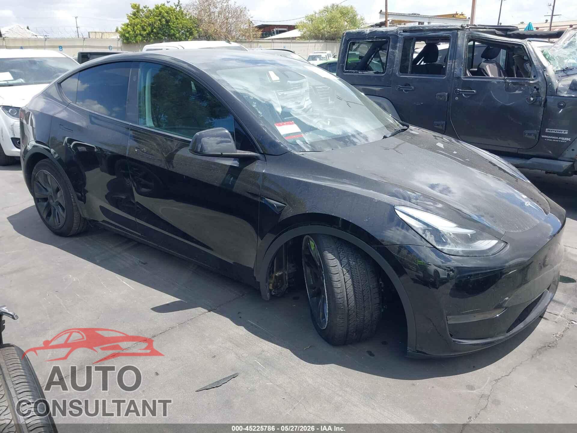 TESLA MODEL Y 2025 - 7SAYGDED1SF321375