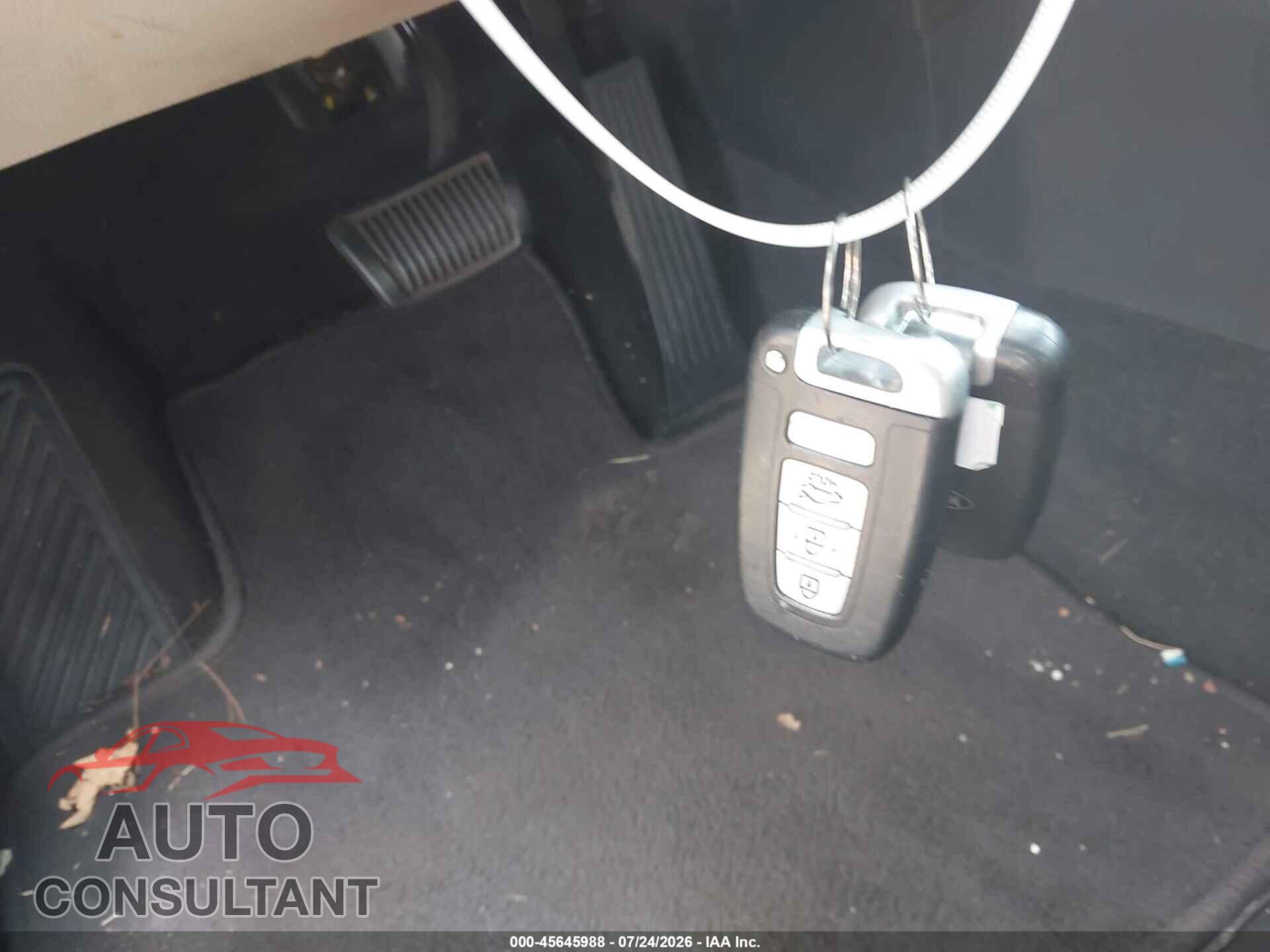 KIA OPTIMA 2011 - KNAGN4A73B5127427