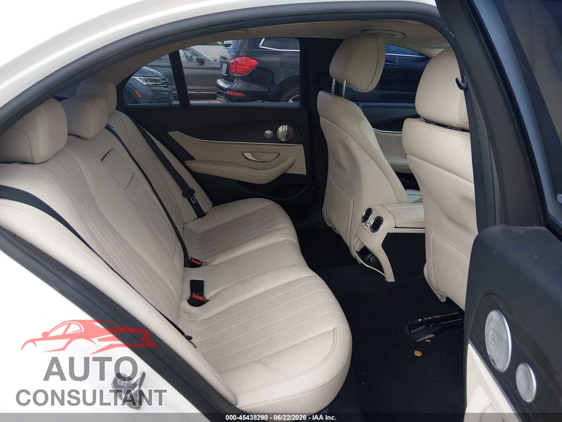 MERCEDES-BENZ E 300 2017 - WDDZF4KB6HA136012