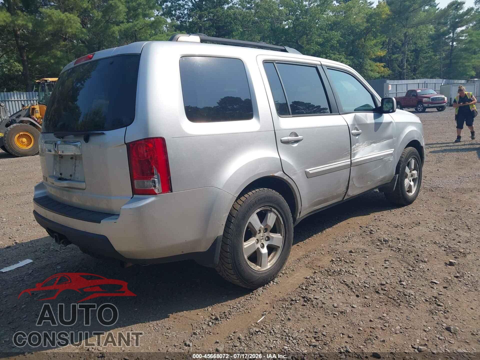 HONDA PILOT 2011 - 5FNYF3H76BB012713