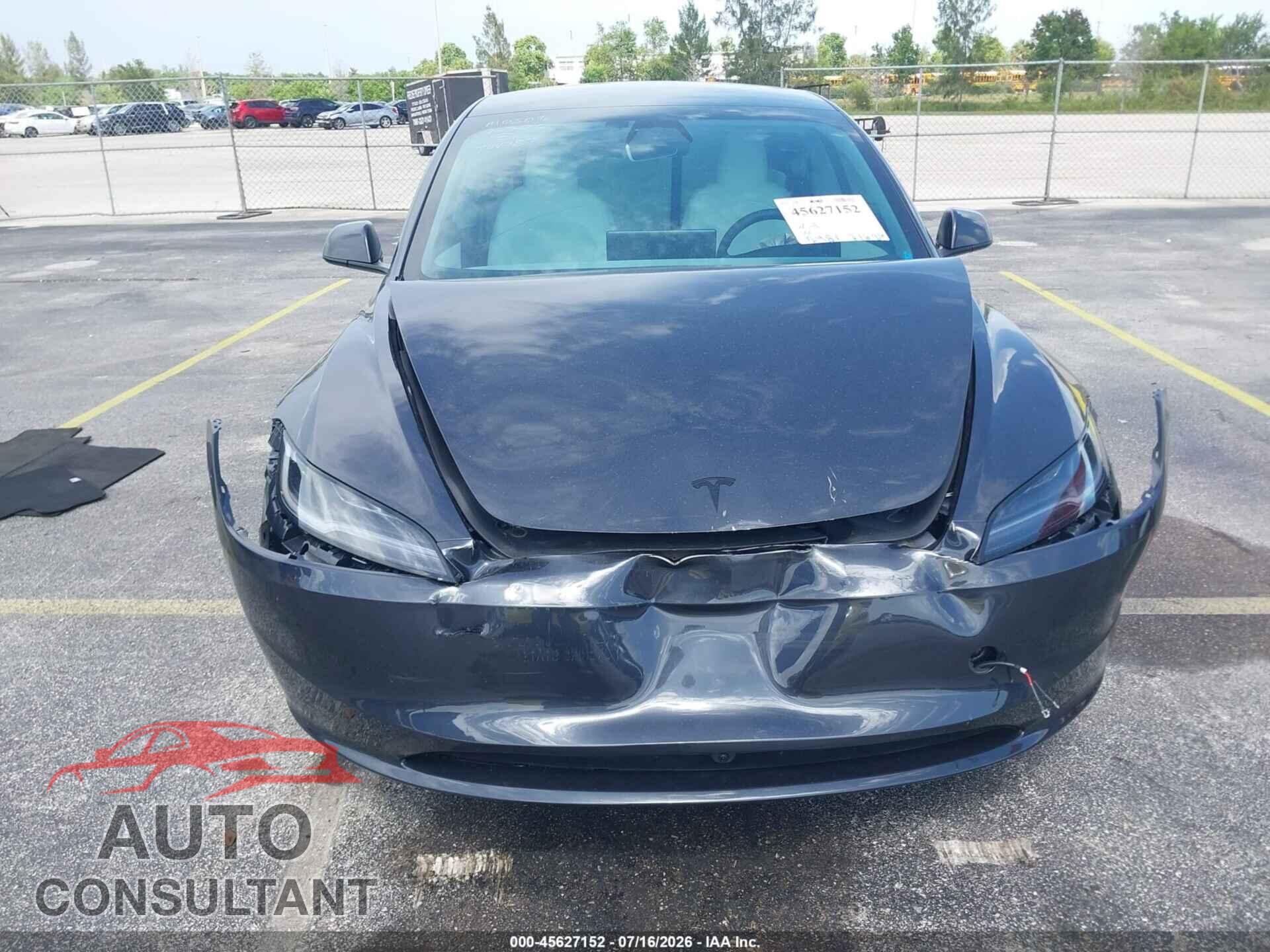 TESLA MODEL 3 2026 - 5YJ3E1EA3TF149756
