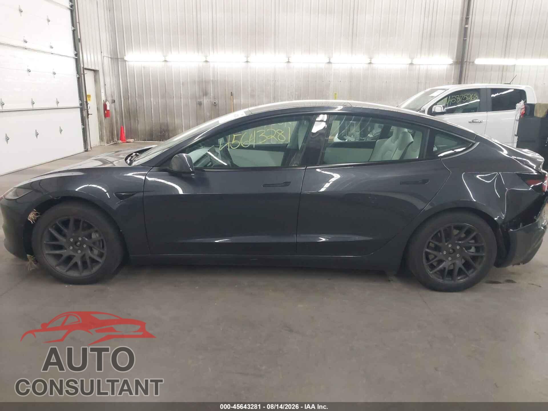 TESLA MODEL 3 2024 - 5YJ3E1EB2RF810923