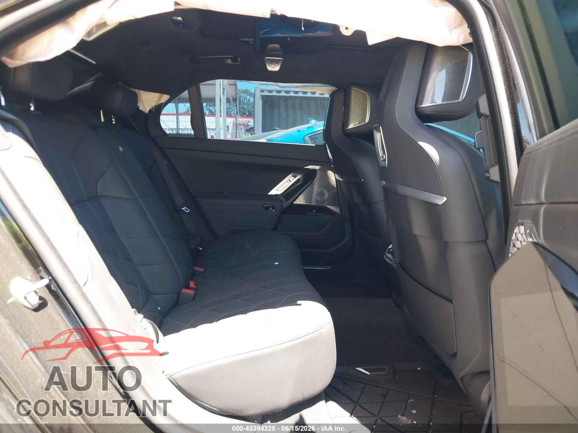 BMW 760I 2025 - WBA33EJ03SCU72563