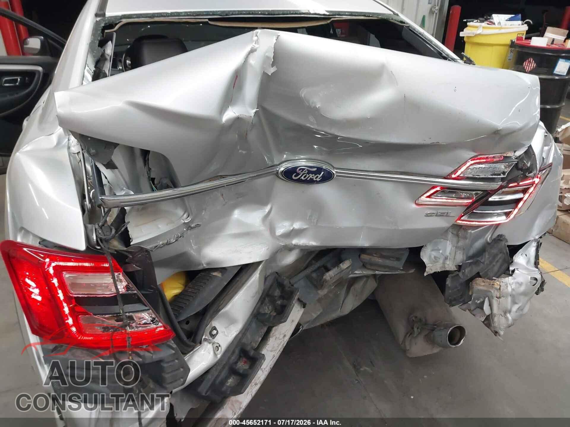 FORD TAURUS 2013 - 1FAHP2E85DG221508