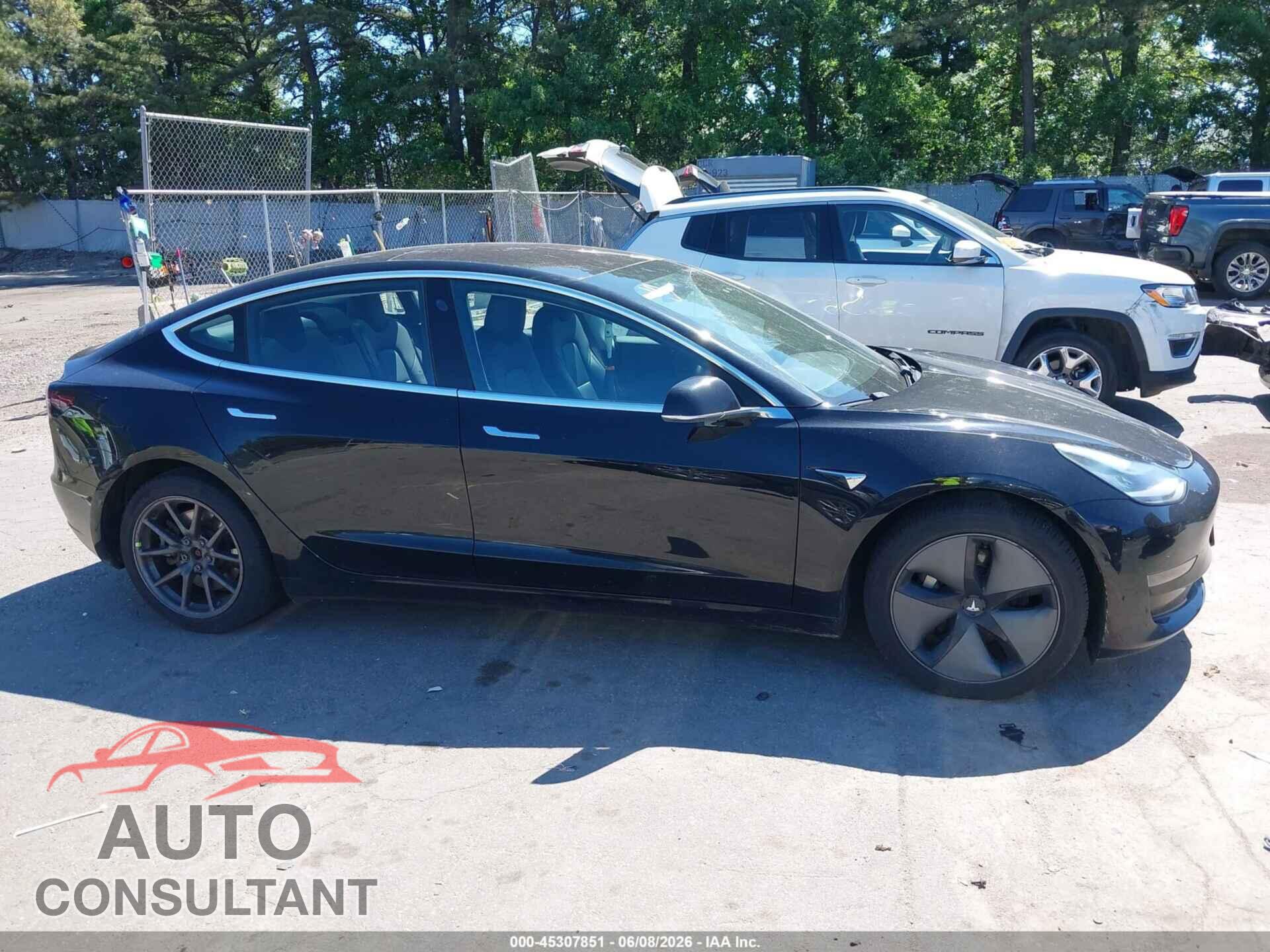 TESLA MODEL 3 2018 - 5YJ3E1EB4JF068190