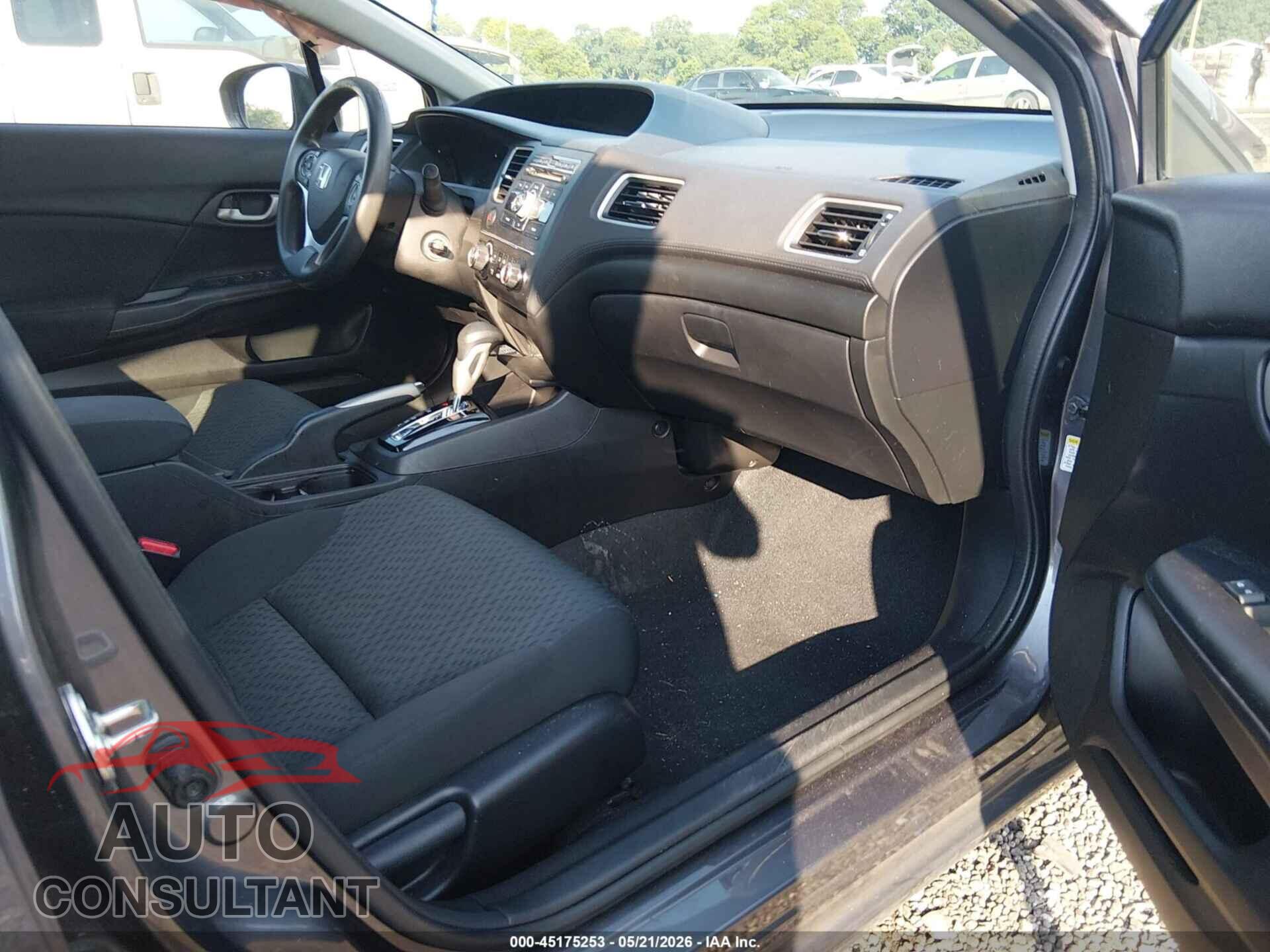 HONDA CIVIC 2015 - 19XFB2F50FE037357