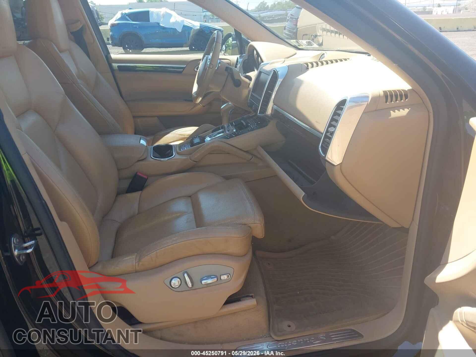 PORSCHE CAYENNE 2012 - WP1AB2A22CLA44934