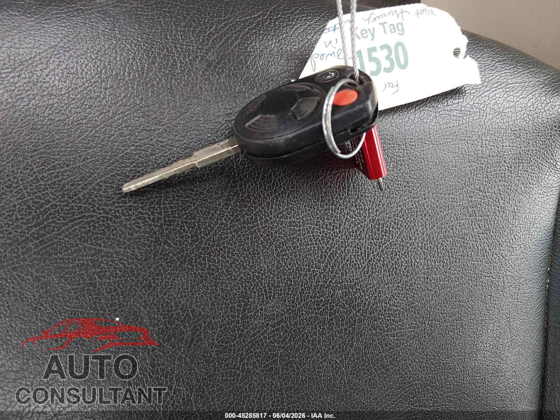 FORD FOCUS 2012 - 1FAHP3K22CL308357