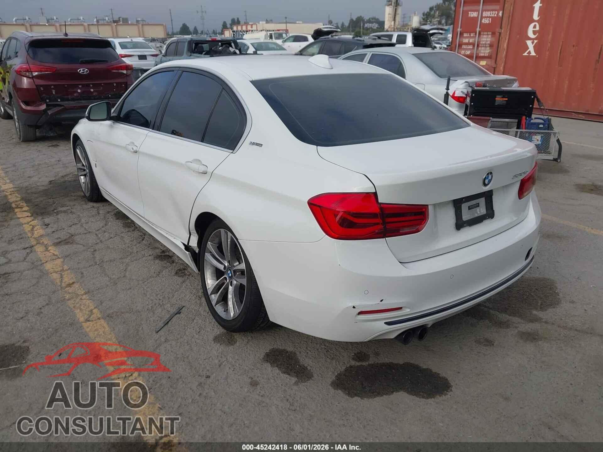 BMW 330E 2017 - WBA8E1C3XHA159210