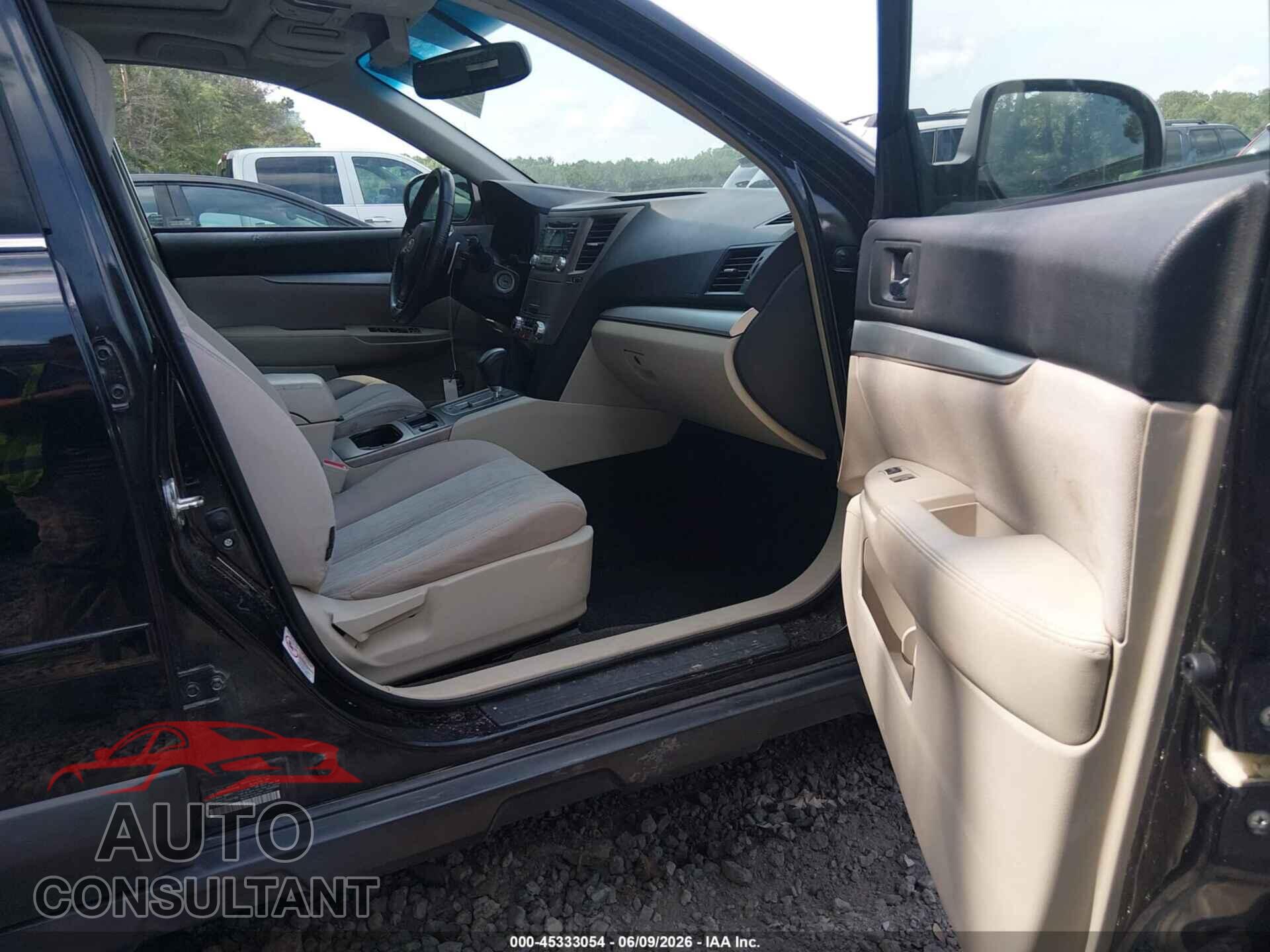 SUBARU OUTBACK 2013 - 4S4BRBGC2D3223408