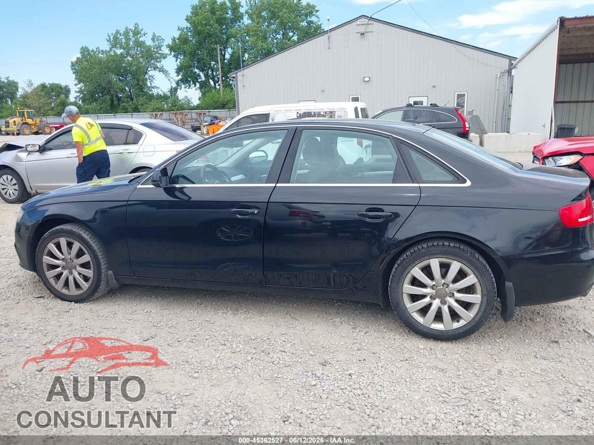 AUDI A4 2012 - WAUBFAFL3CN015885