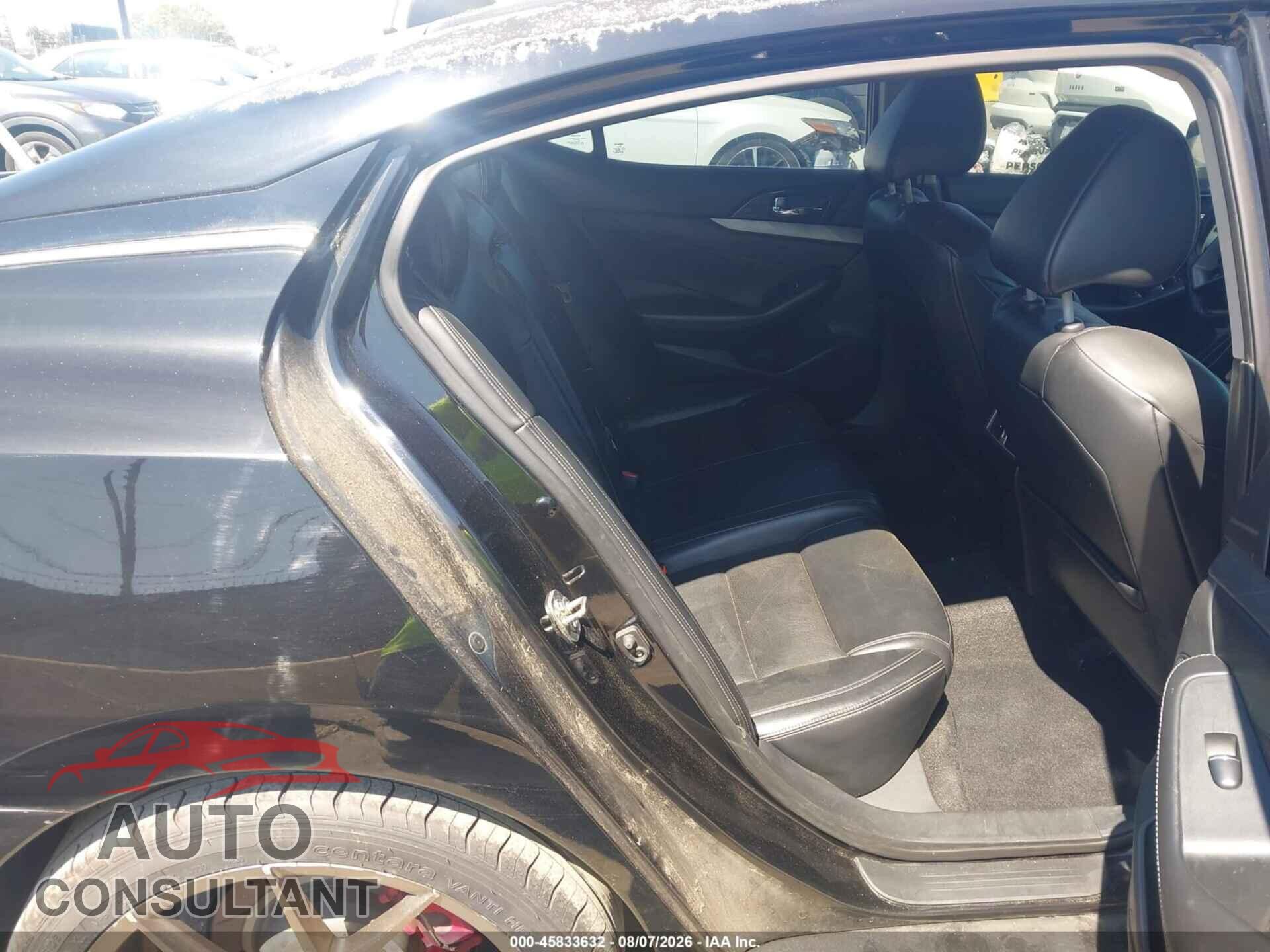 NISSAN MAXIMA 2017 - 1N4AA6AP2HC364145
