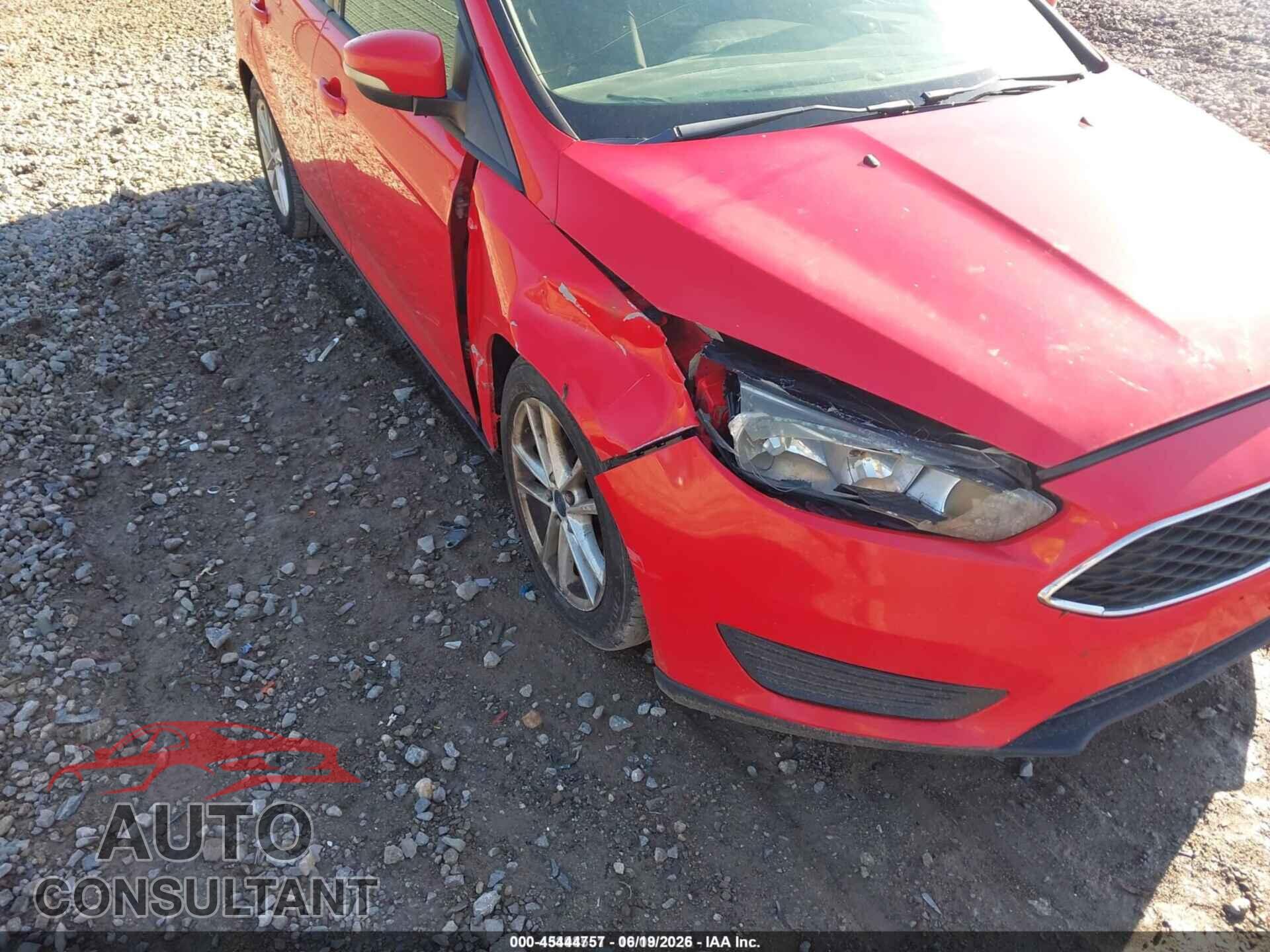 FORD FOCUS 2015 - 1FADP3F2XFL205118