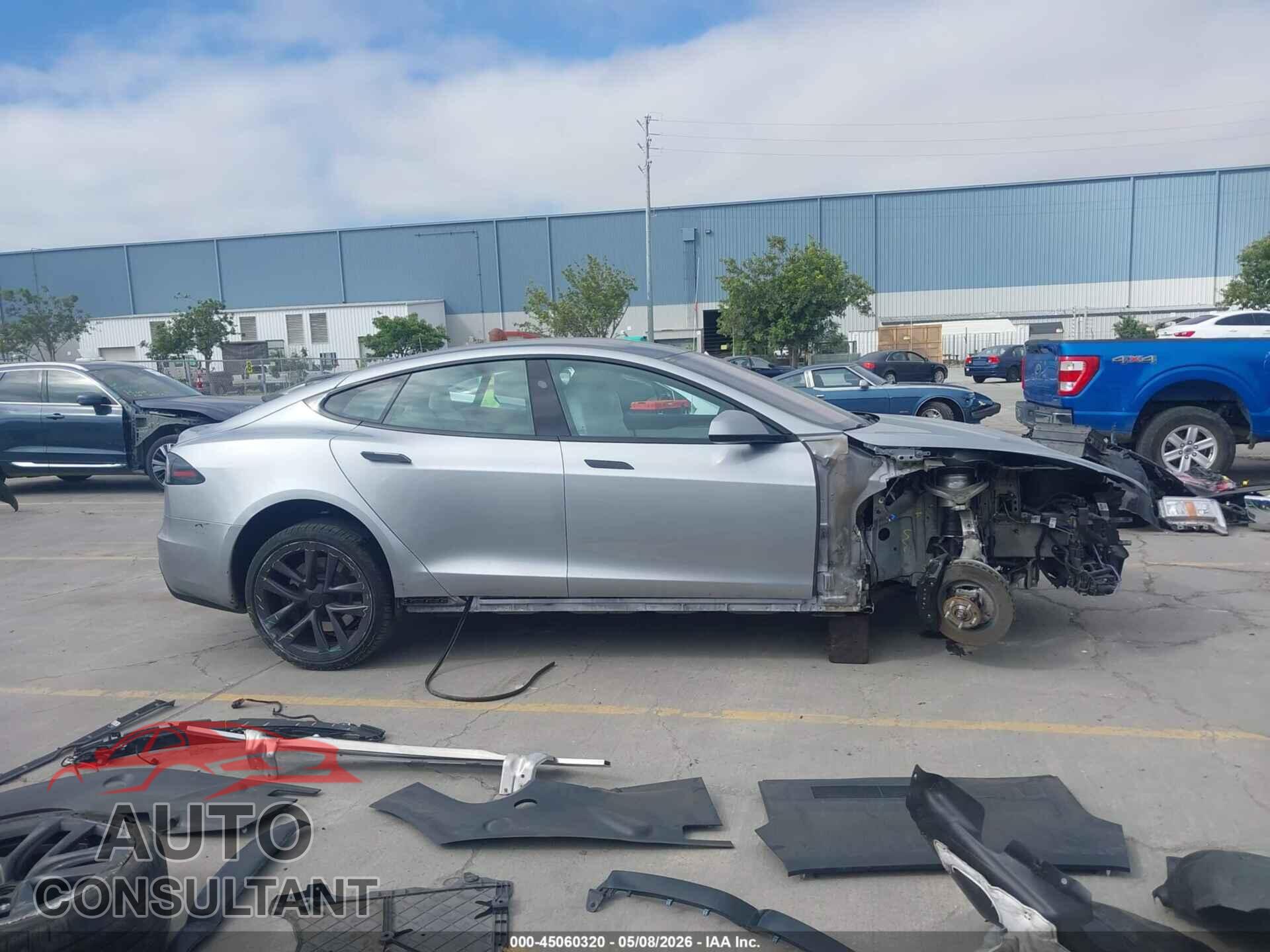 TESLA MODEL S 2024 - 5YJSA1E53RF545219