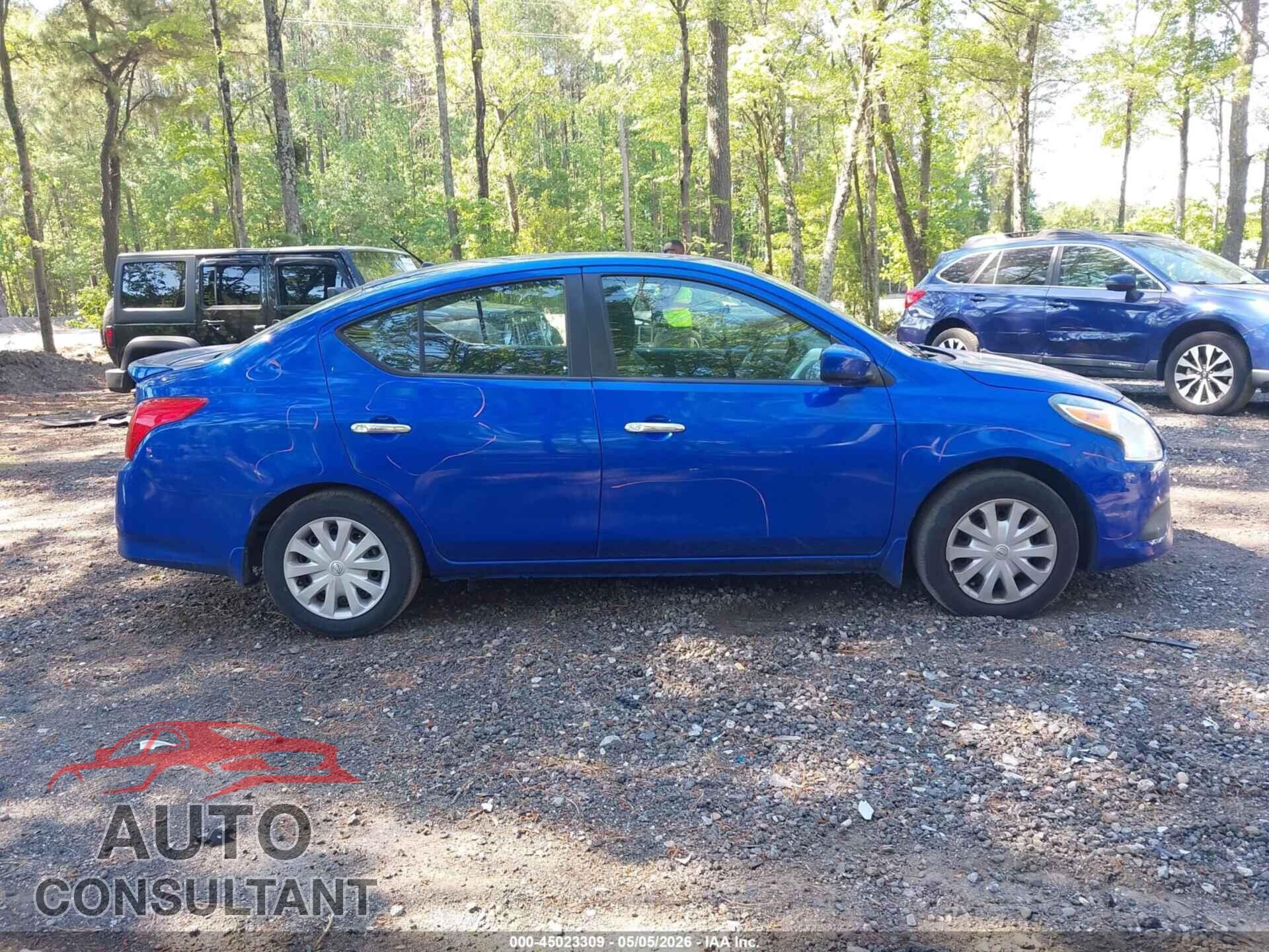 NISSAN VERSA 2017 - 3N1CN7AP3HL843369
