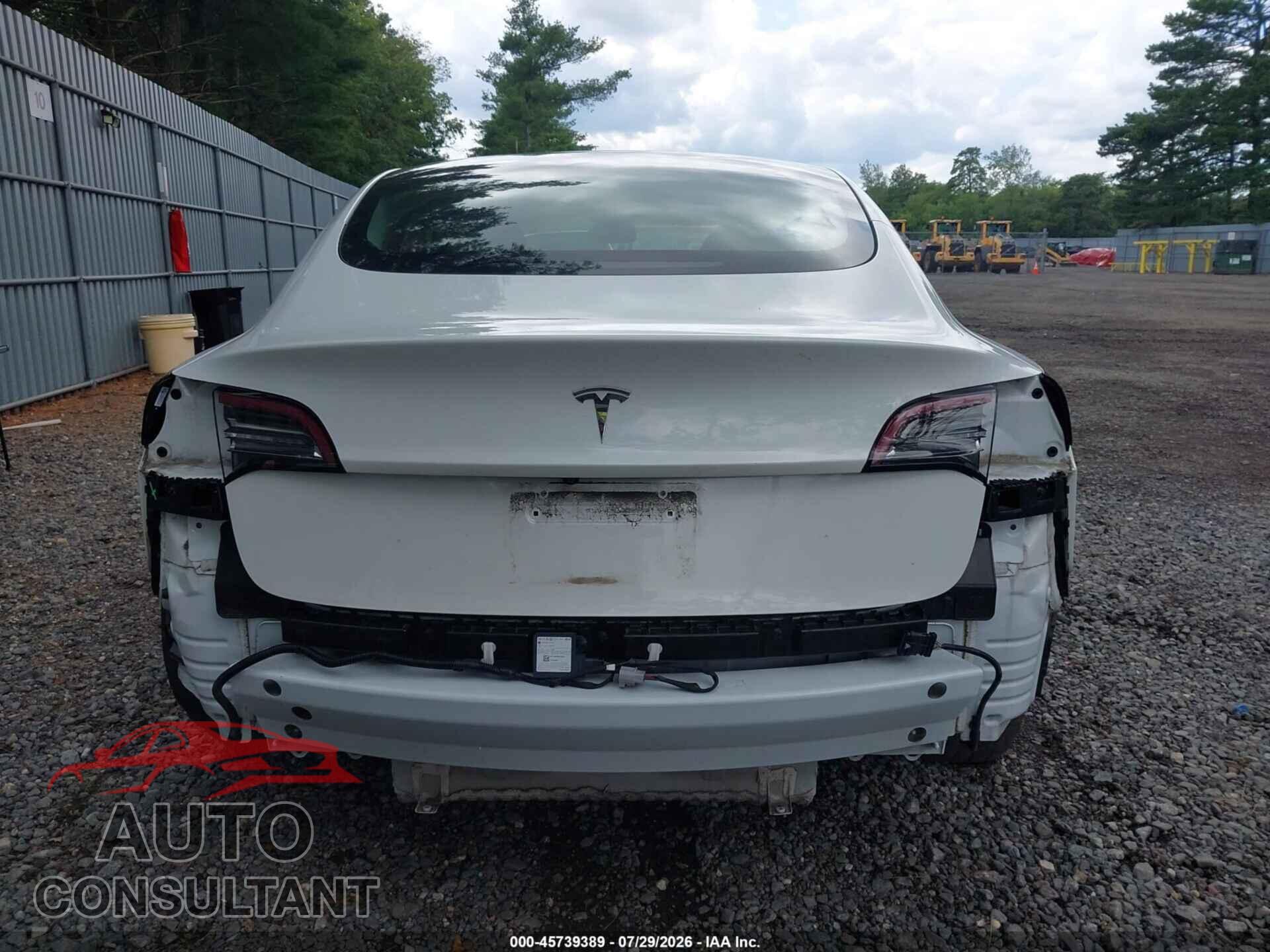 TESLA MODEL 3 2023 - 5YJ3E1EA2PF499384