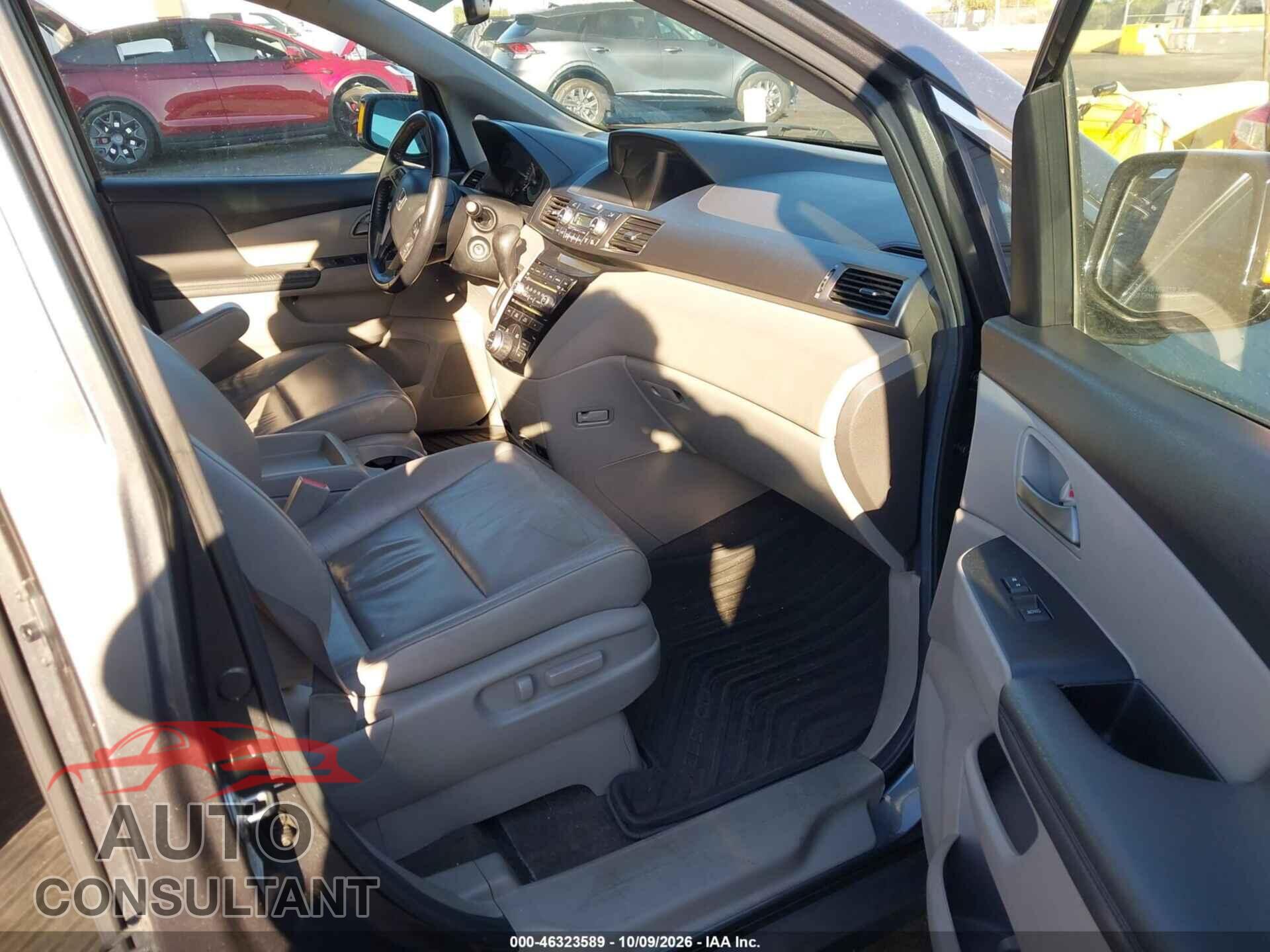 HONDA ODYSSEY 2013 - 5FNRL5H96DB018802