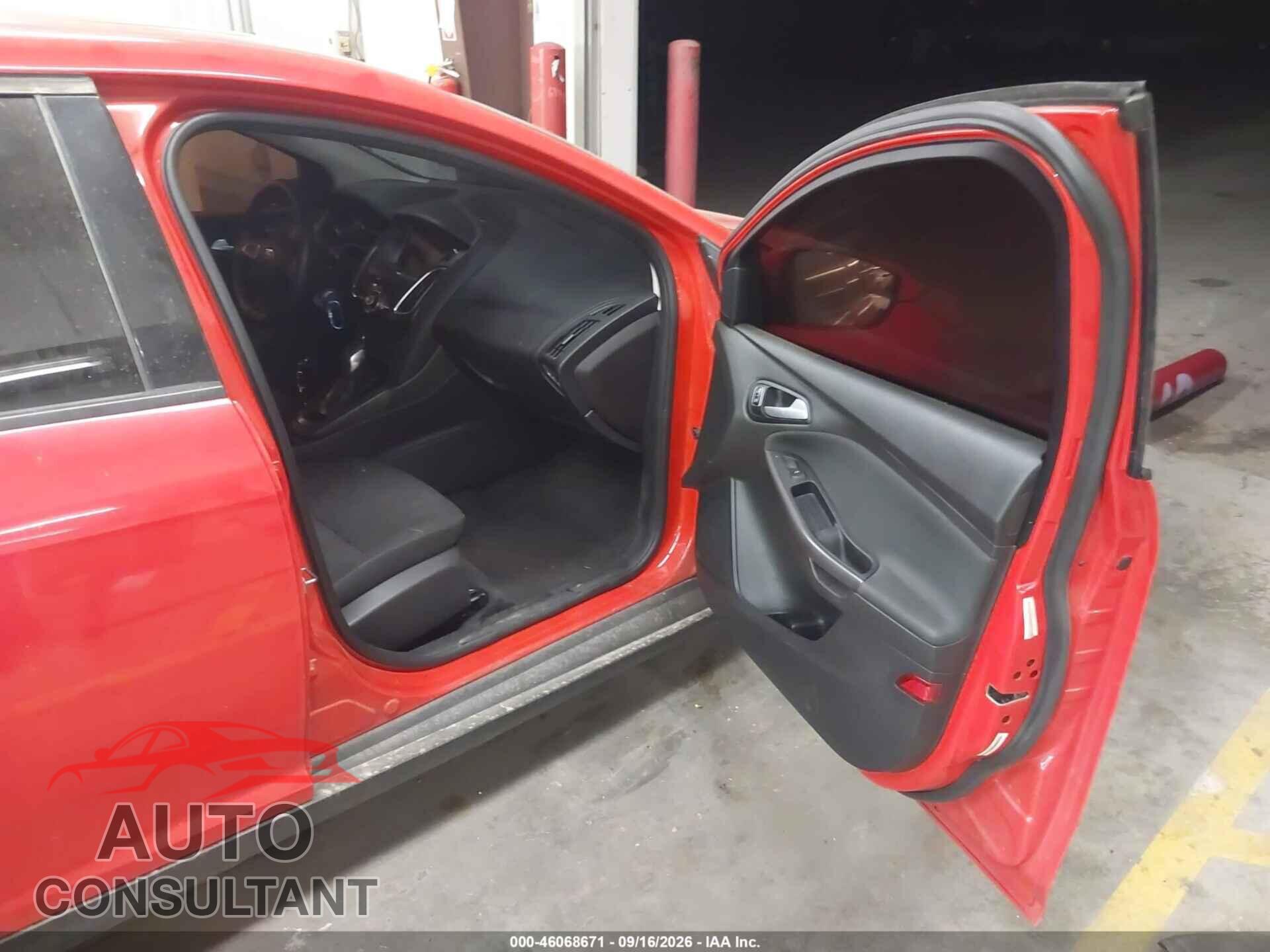 FORD FOCUS 2017 - 1FADP3M21HL295295