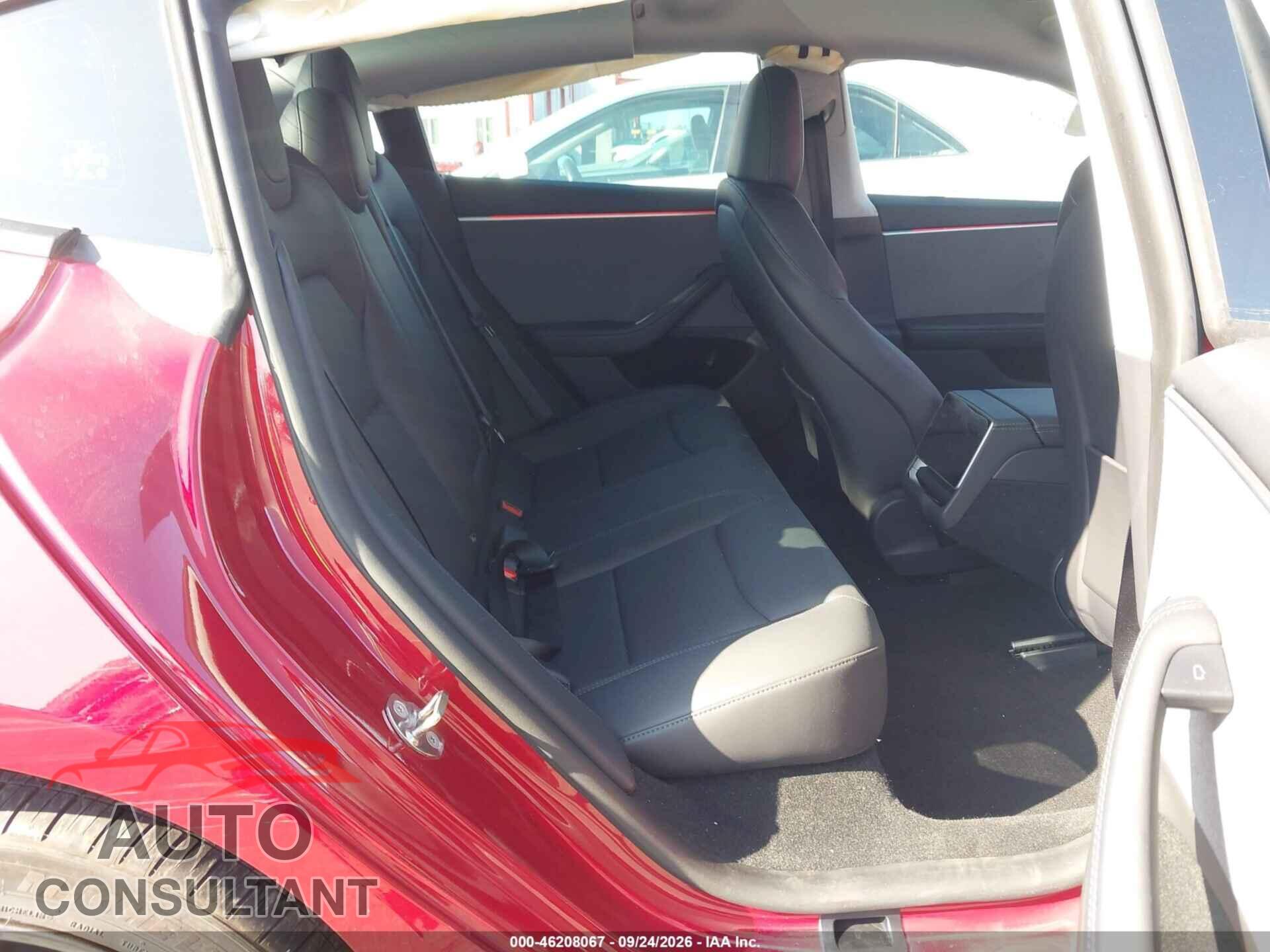 TESLA MODEL 3 2024 - 5YJ3E1EA6RF785287