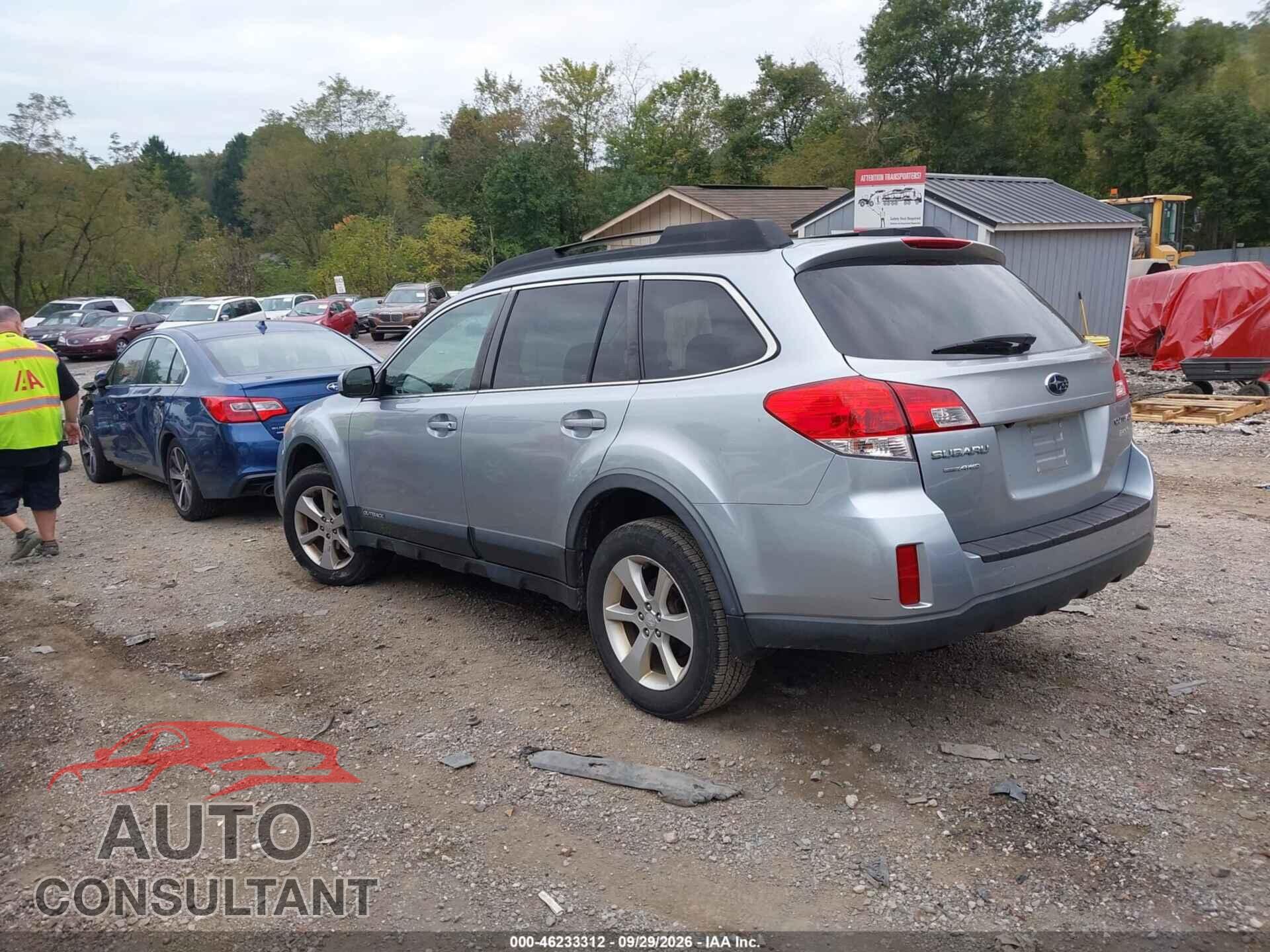 SUBARU OUTBACK 2013 - 4S4BRBGC3D3314056