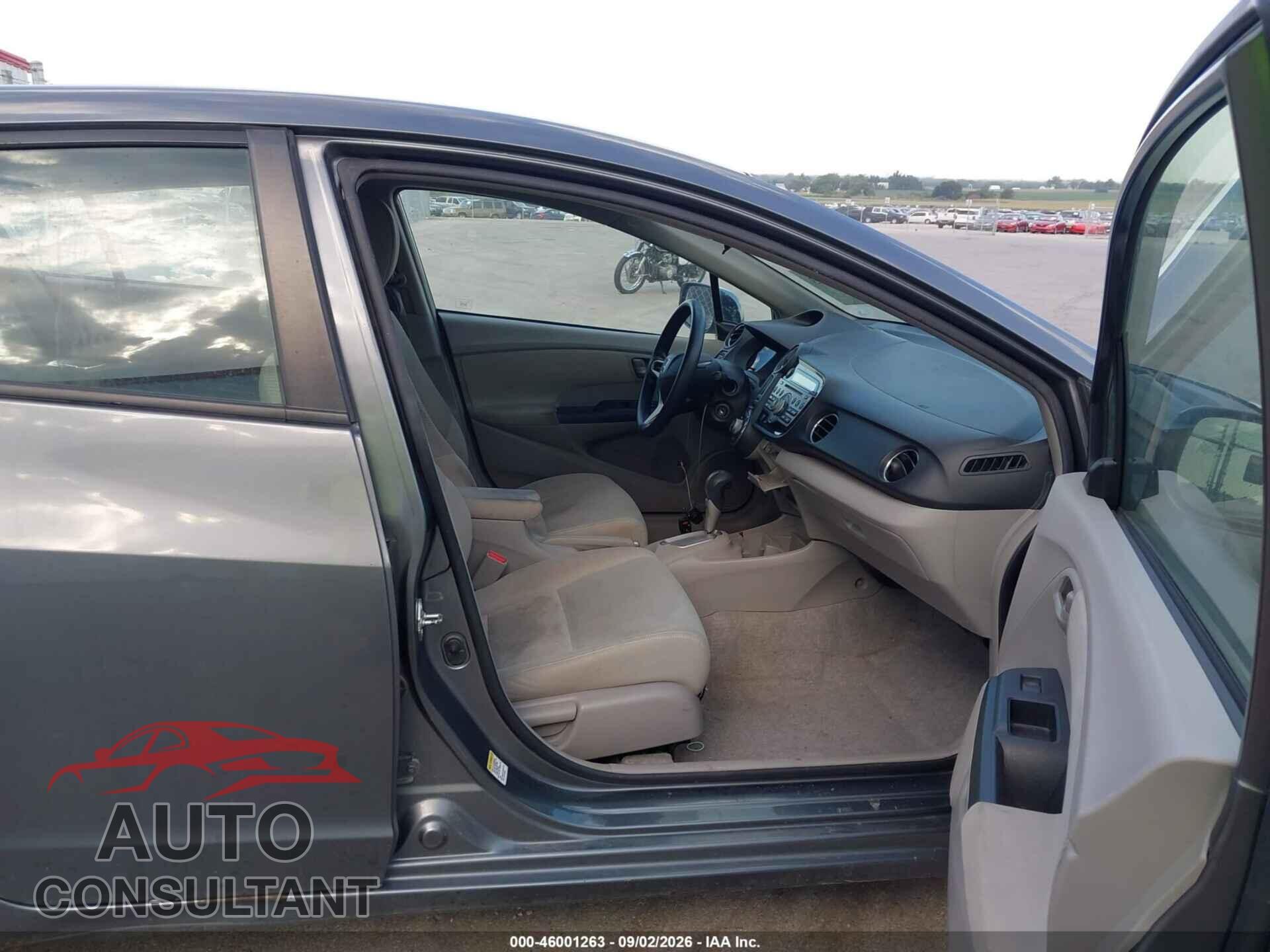HONDA INSIGHT 2011 - JHMZE2H52BS002956