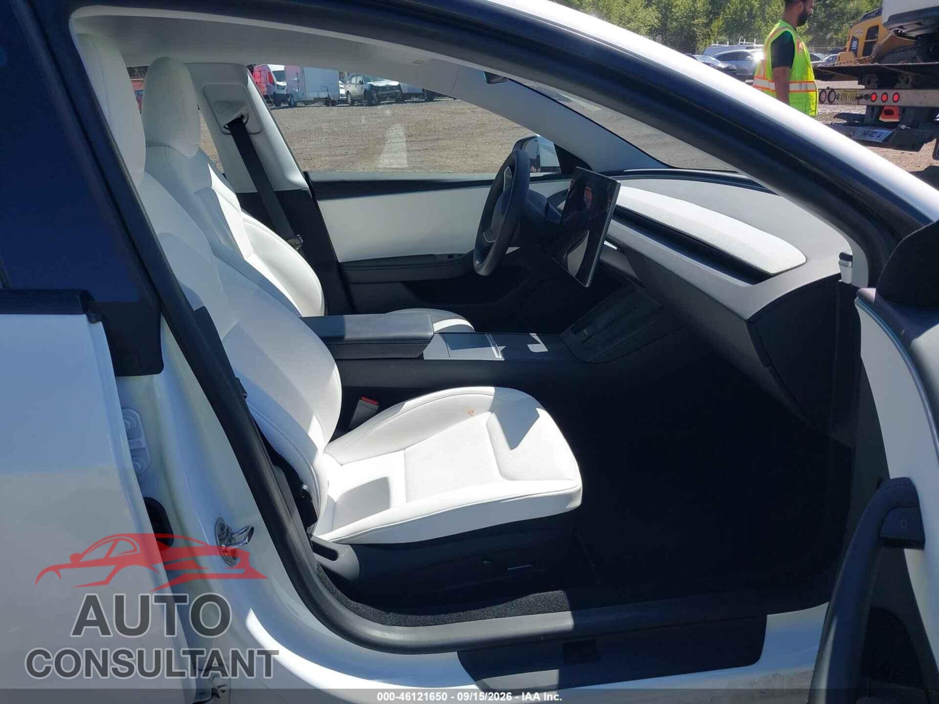 TESLA MODEL 3 2024 - 5YJ3E1EB0RF754092