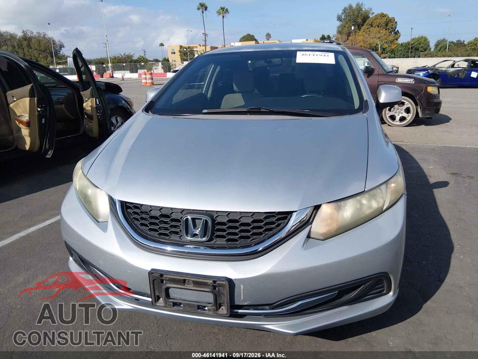 HONDA CIVIC 2013 - 2HGFB2F55DH568962