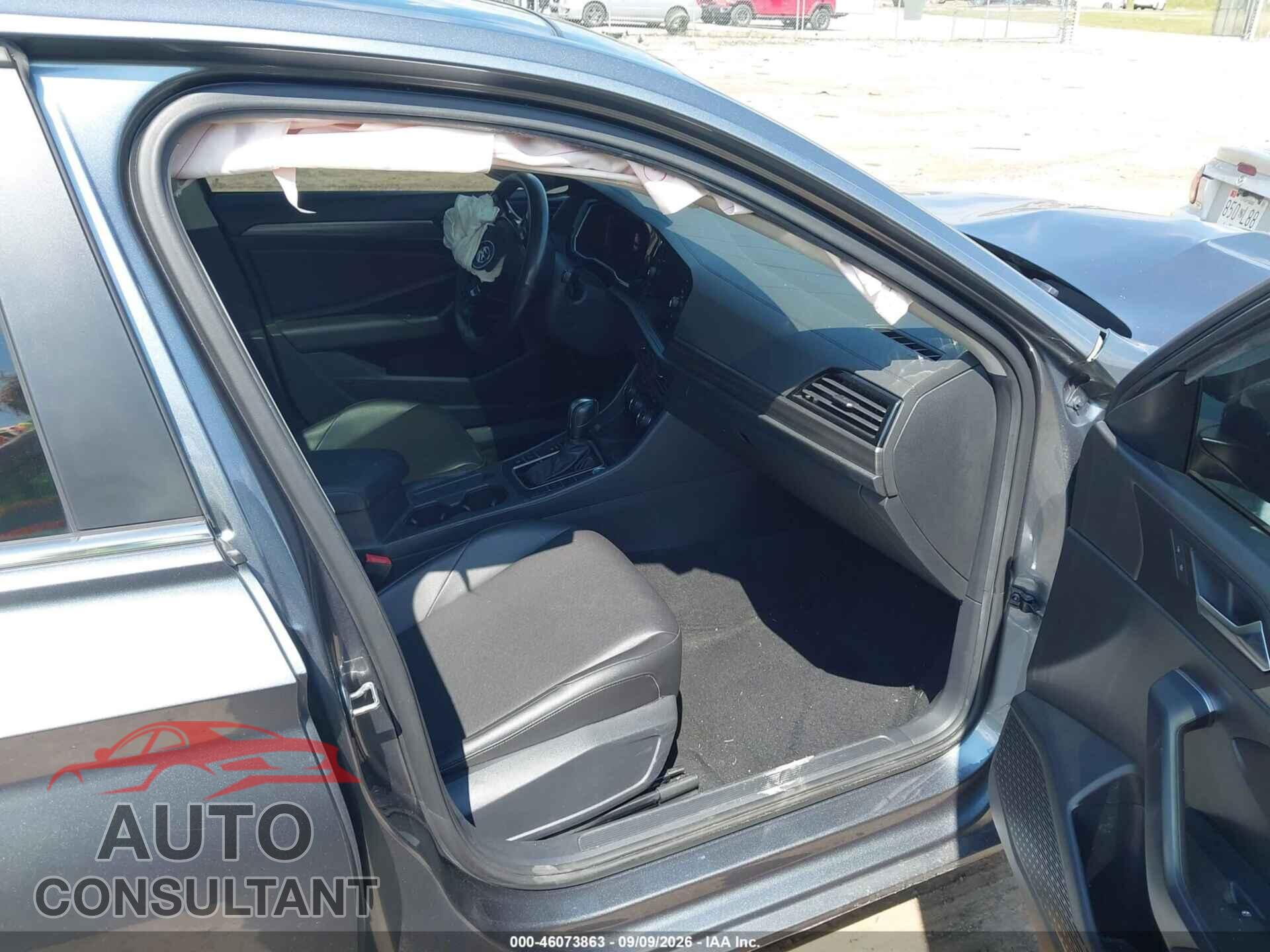 VOLKSWAGEN JETTA 2020 - 3VWEB7BU4LM006987