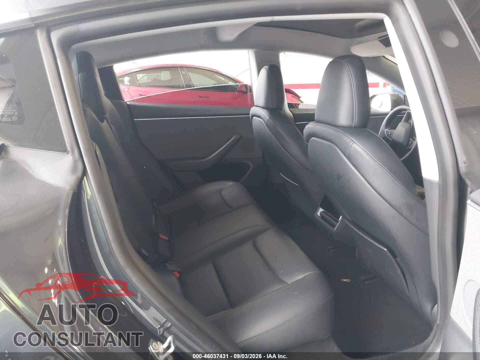 TESLA MODEL 3 2025 - 5YJ3E1EA2SF889071