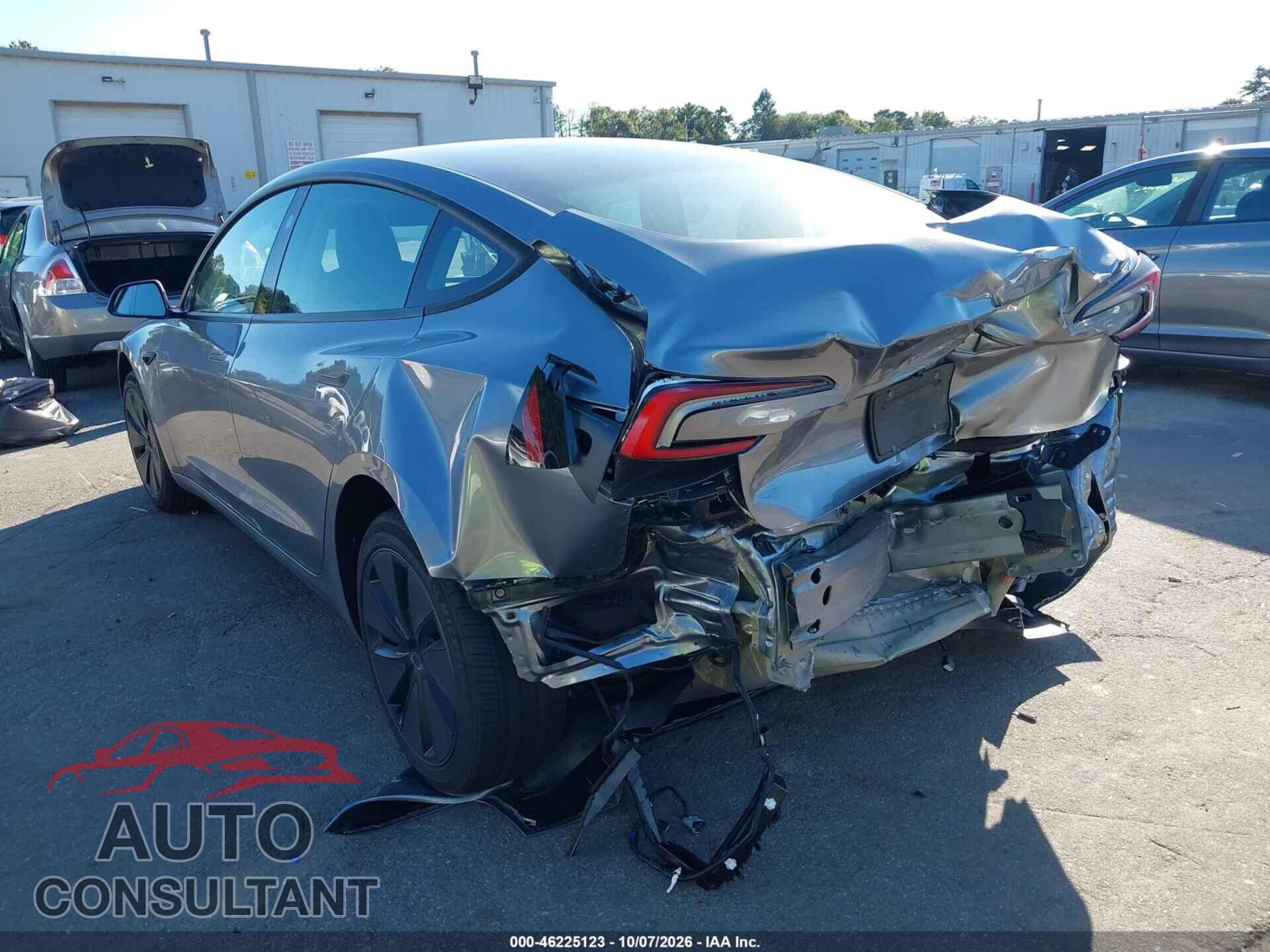 TESLA MODEL 3 2025 - 5YJ3E1EA0SF990433