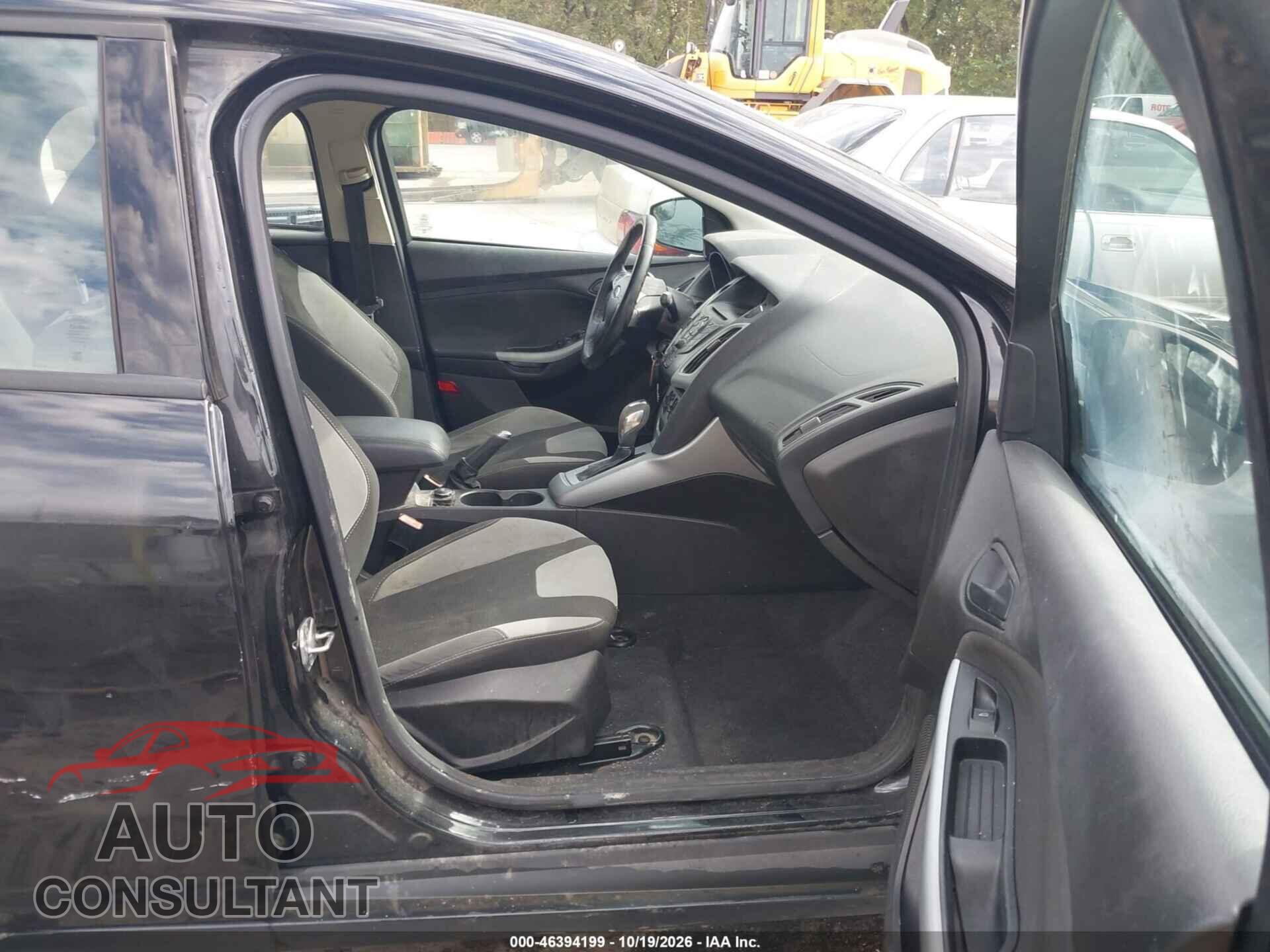 FORD FOCUS 2012 - 1FAHP3F22CL455028