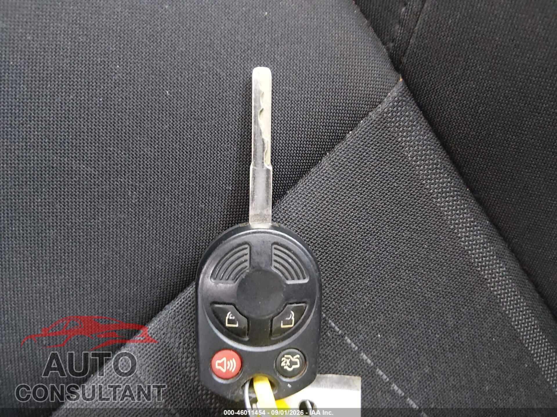FORD FOCUS 2018 - 1FADP3FE2JL237970