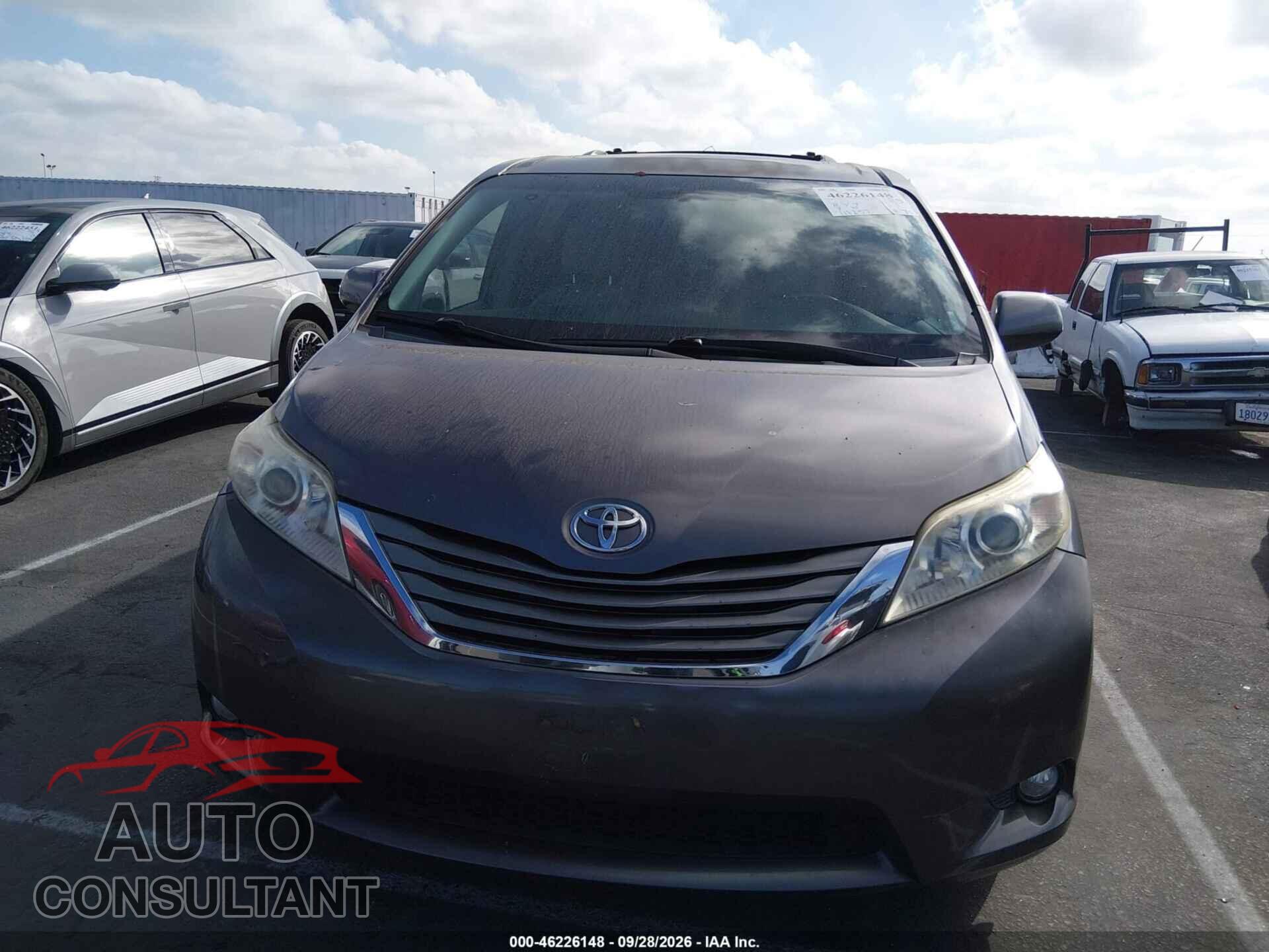 TOYOTA SIENNA 2012 - 5TDYK3DC3CS214811
