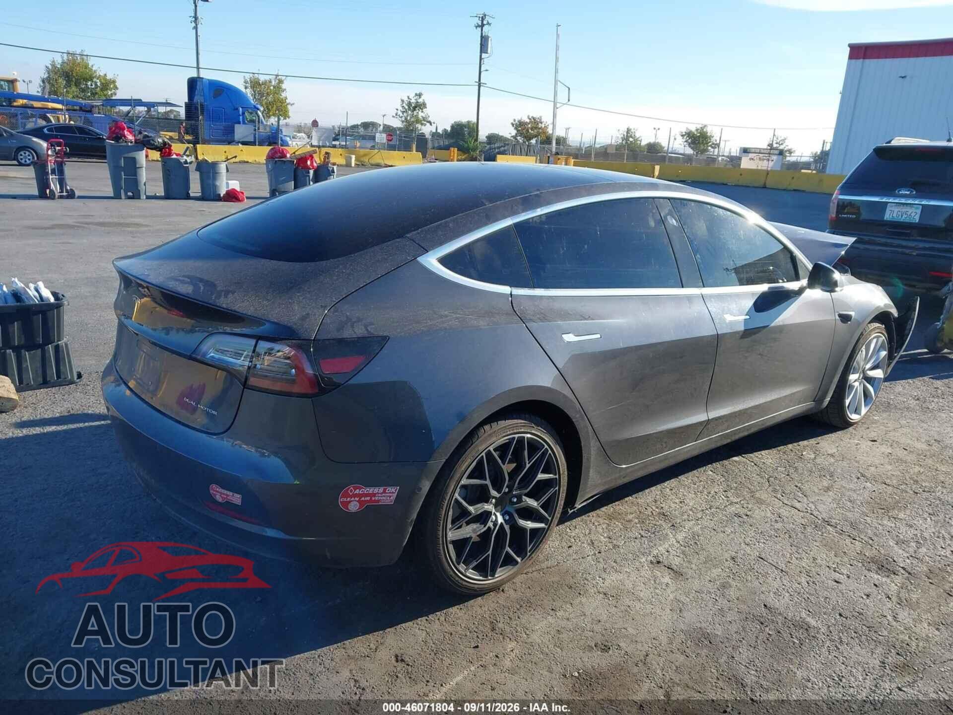TESLA MODEL 3 2018 - 5YJ3E1EB7JF068815