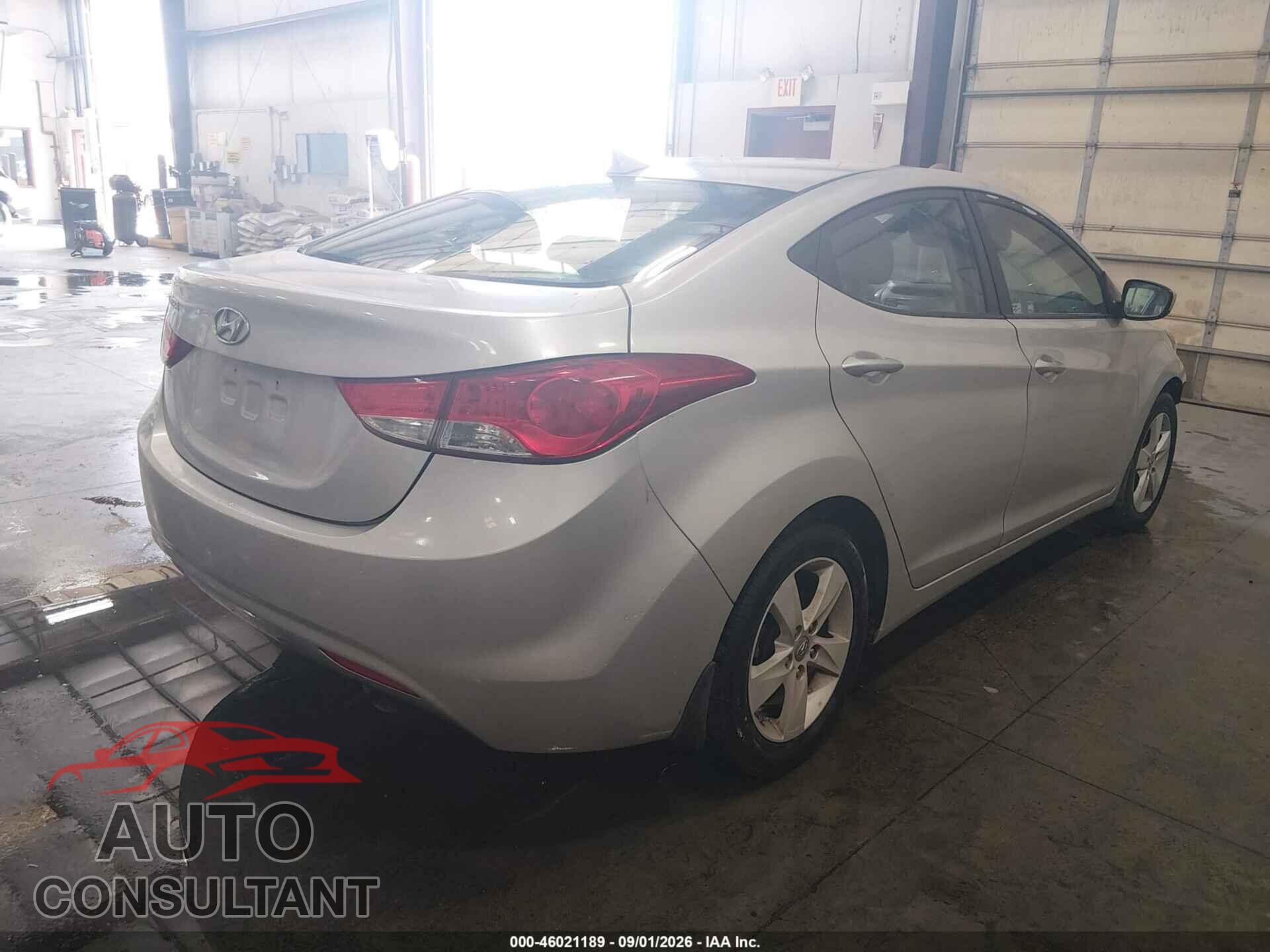 HYUNDAI ELANTRA 2013 - KMHDH4AE3DU955879
