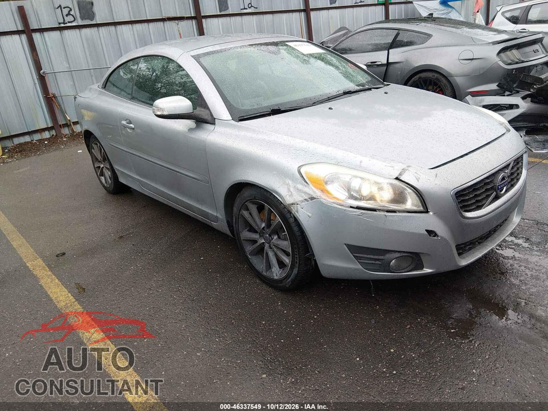 VOLVO C70 2012 - YV1672MC5CJ131858