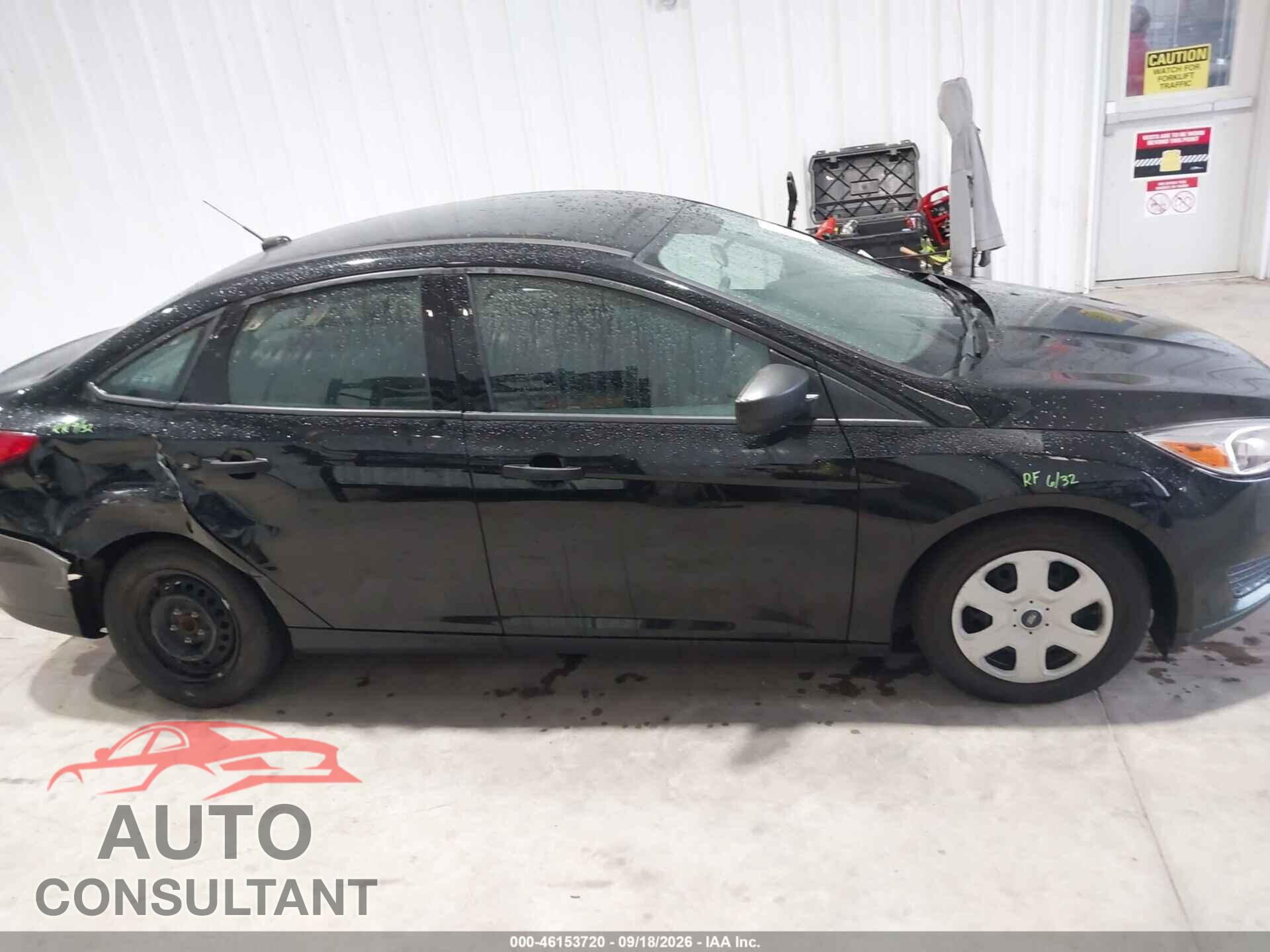 FORD FOCUS 2017 - 1FADP3E27HL337452