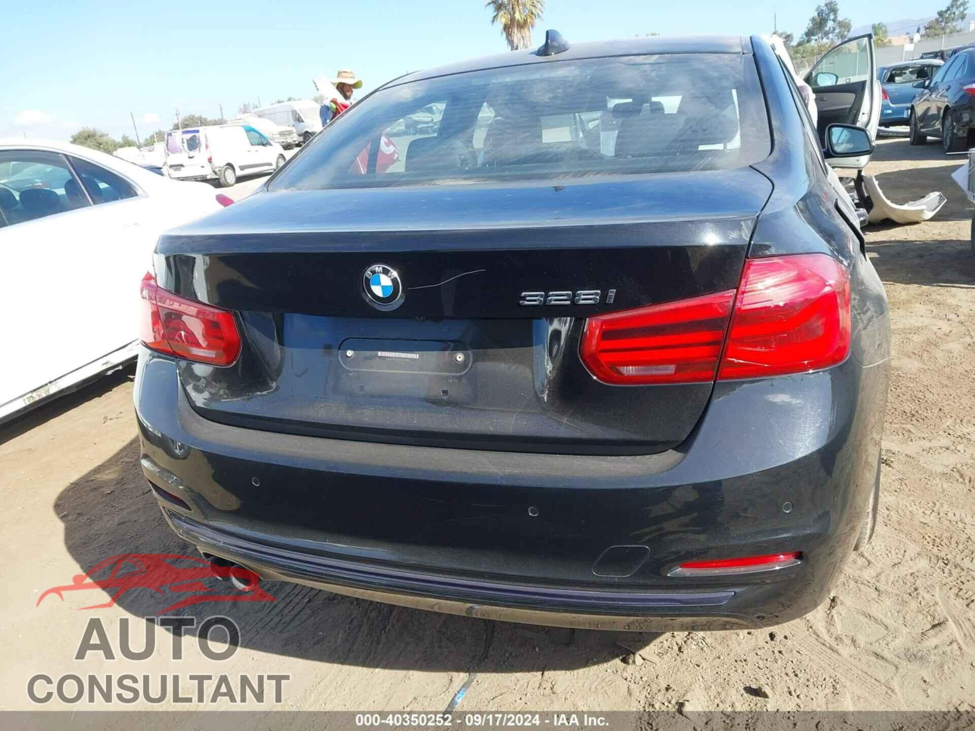 BMW 328I 2016 - WBA8E9G57GNU28815
