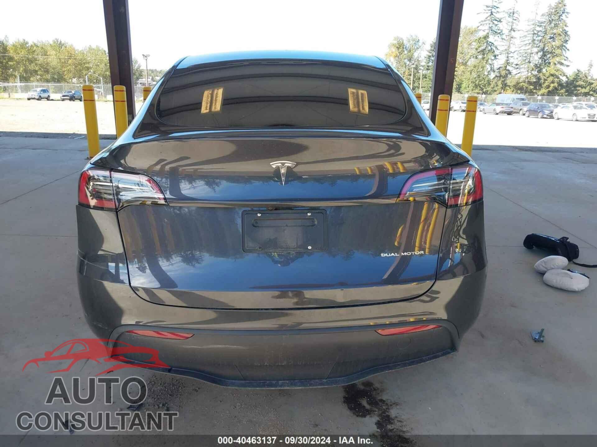 TESLA MODEL Y 2024 - 7SAYGDEE2RF179699