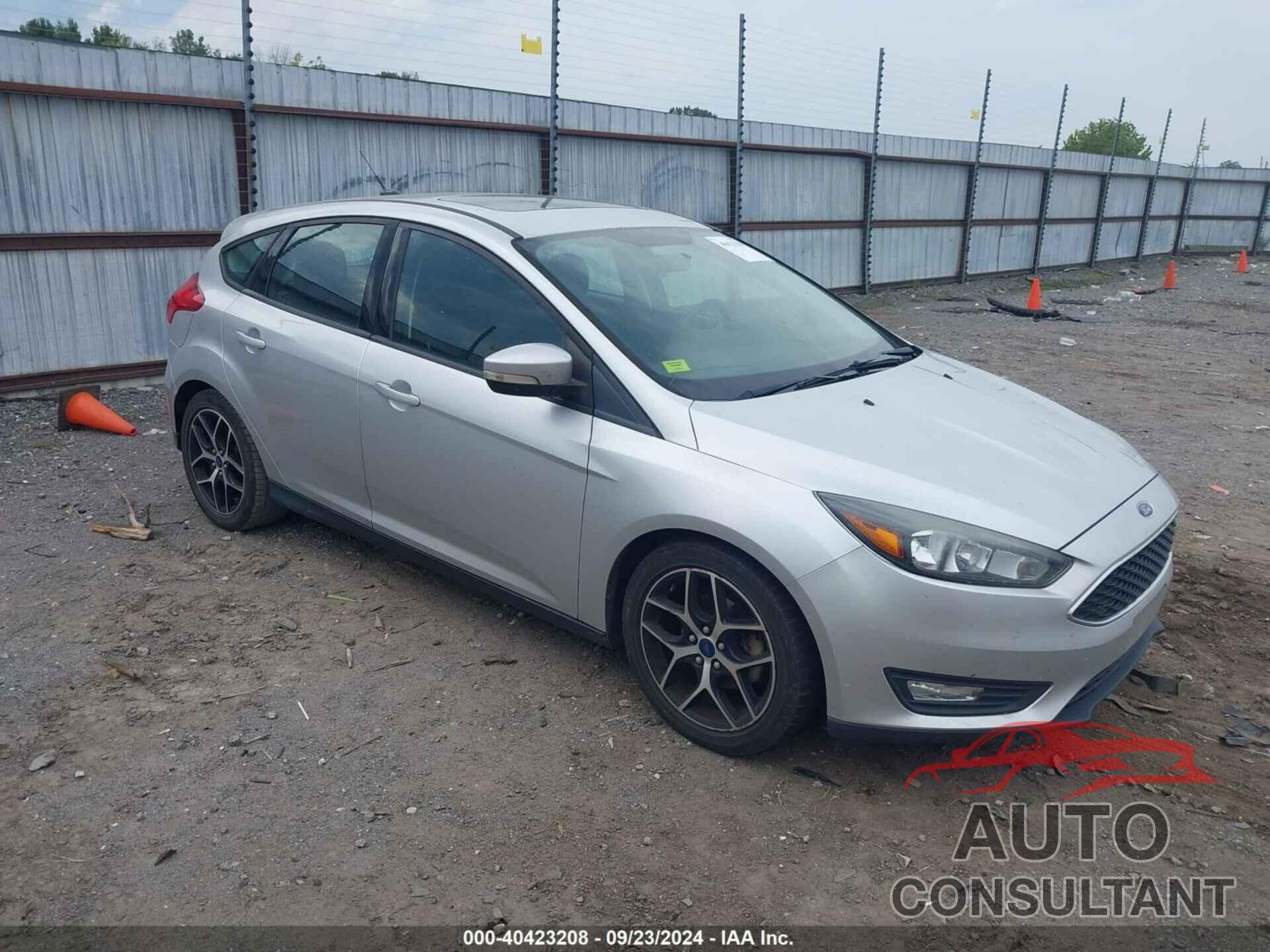 FORD FOCUS 2017 - 1FADP3M2XHL227965