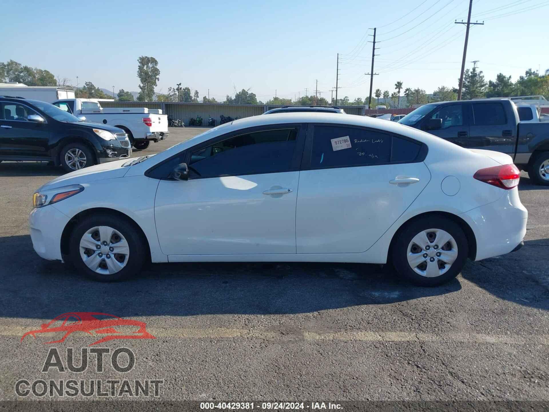 KIA FORTE 2017 - 3KPFL4A76HE123521